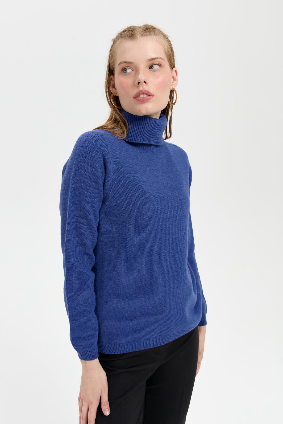 23164Kadın Tam Balıkçı Yaka Klasik Yün Kazak Mavi