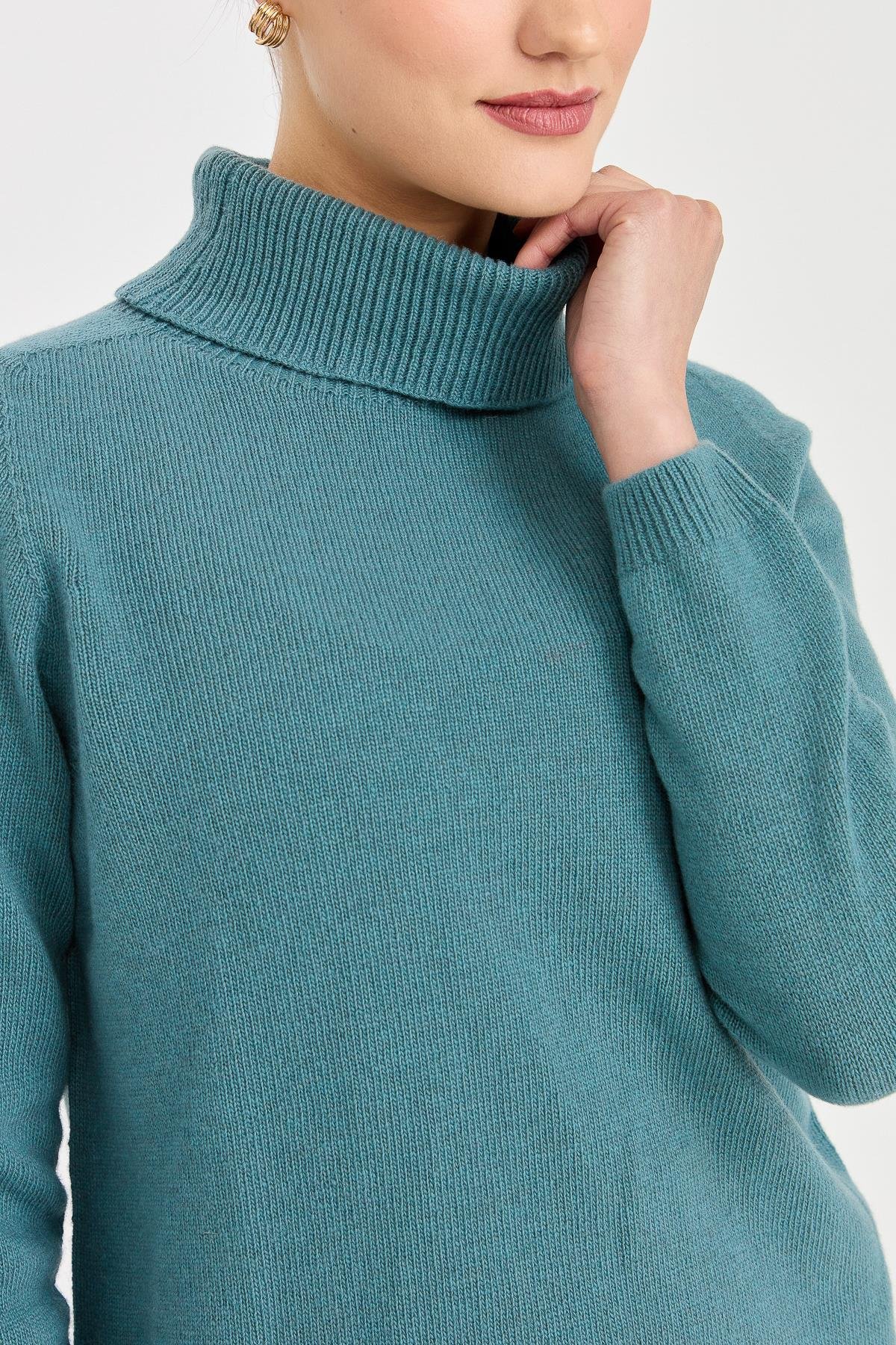 23164Kadın Tam Balıkçı Yaka Klasik Yün Kazak M.Yeşili