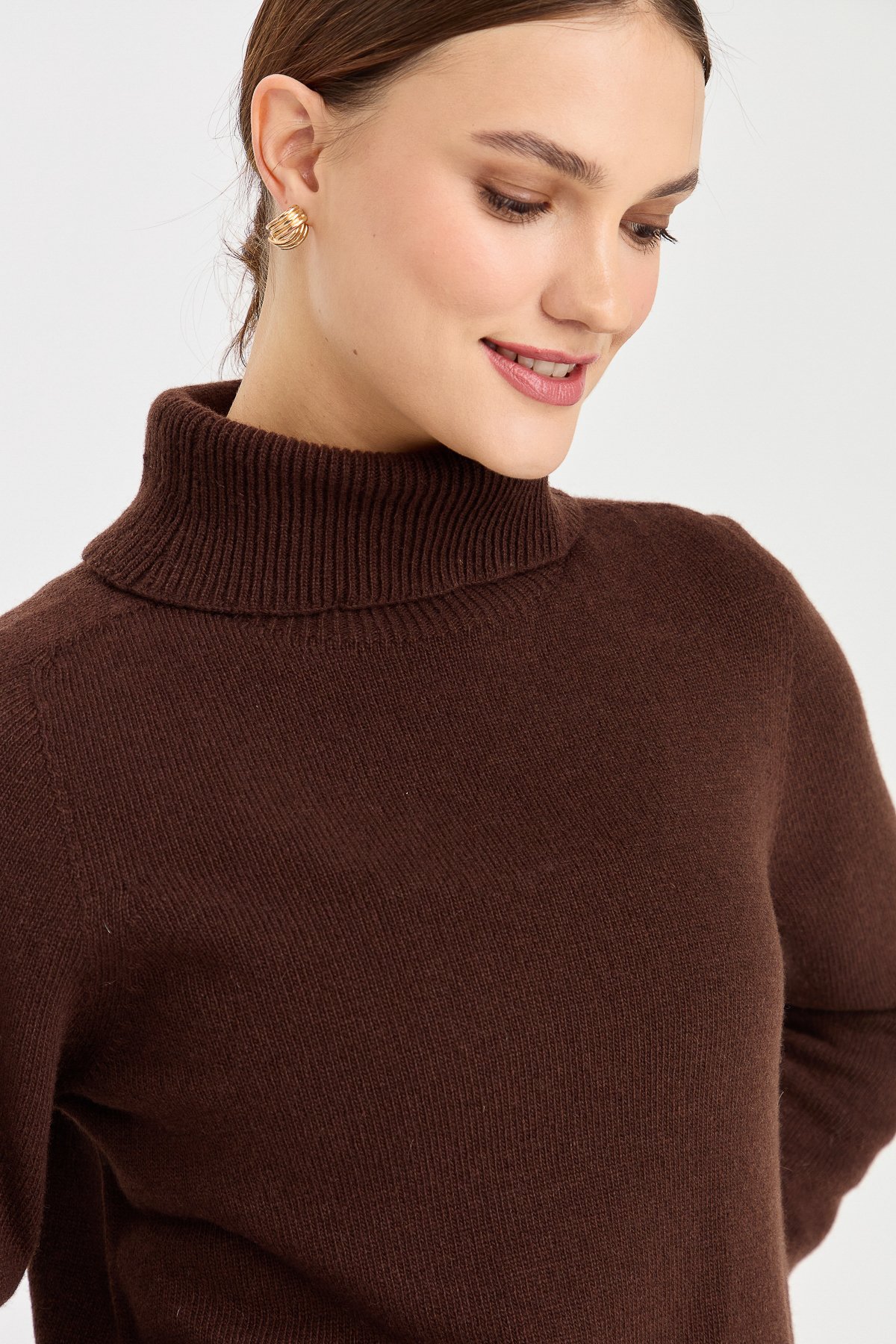 23164Kadın Tam Balıkçı Yaka Klasik Yün Kazak M.Kahve