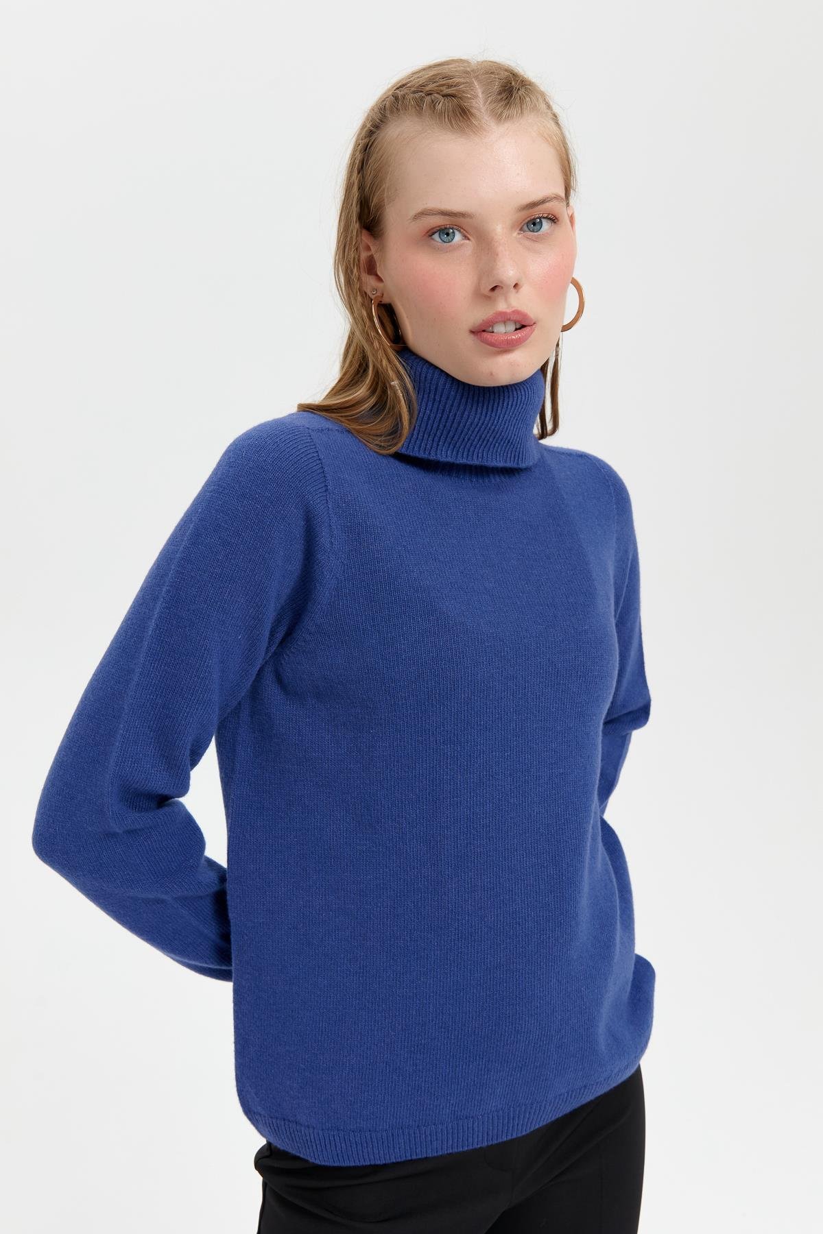 23164Kadın Tam Balıkçı Yaka Klasik Yün Kazak Mavi