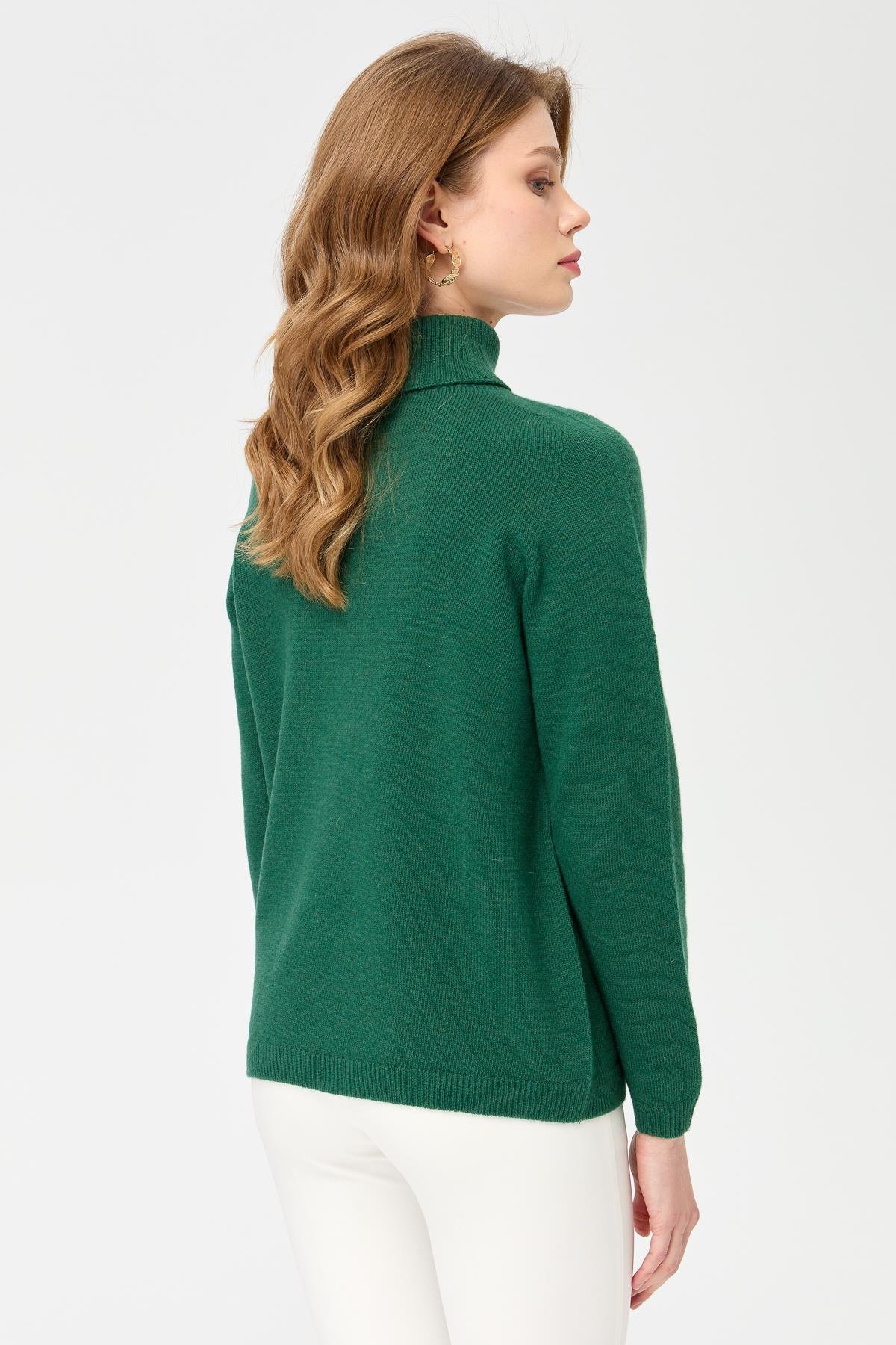 23164Kadın Tam Balıkçı Yaka Klasik Yün Kazak Ö.Başı