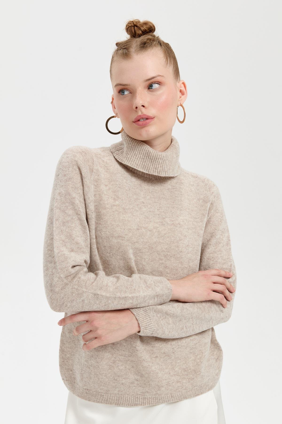 23164Kadın Tam Balıkçı Yaka Klasik Yün Kazak V.Bej