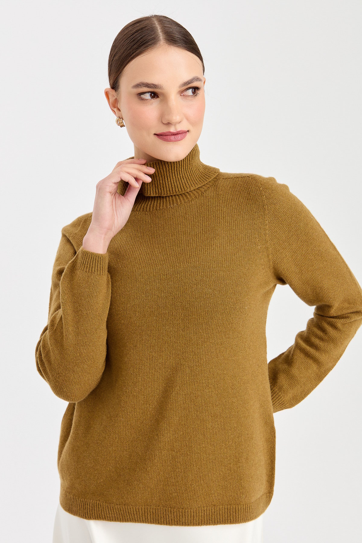 23164Kadın Tam Balıkçı Yaka Klasik Yün Kazak O.Haki