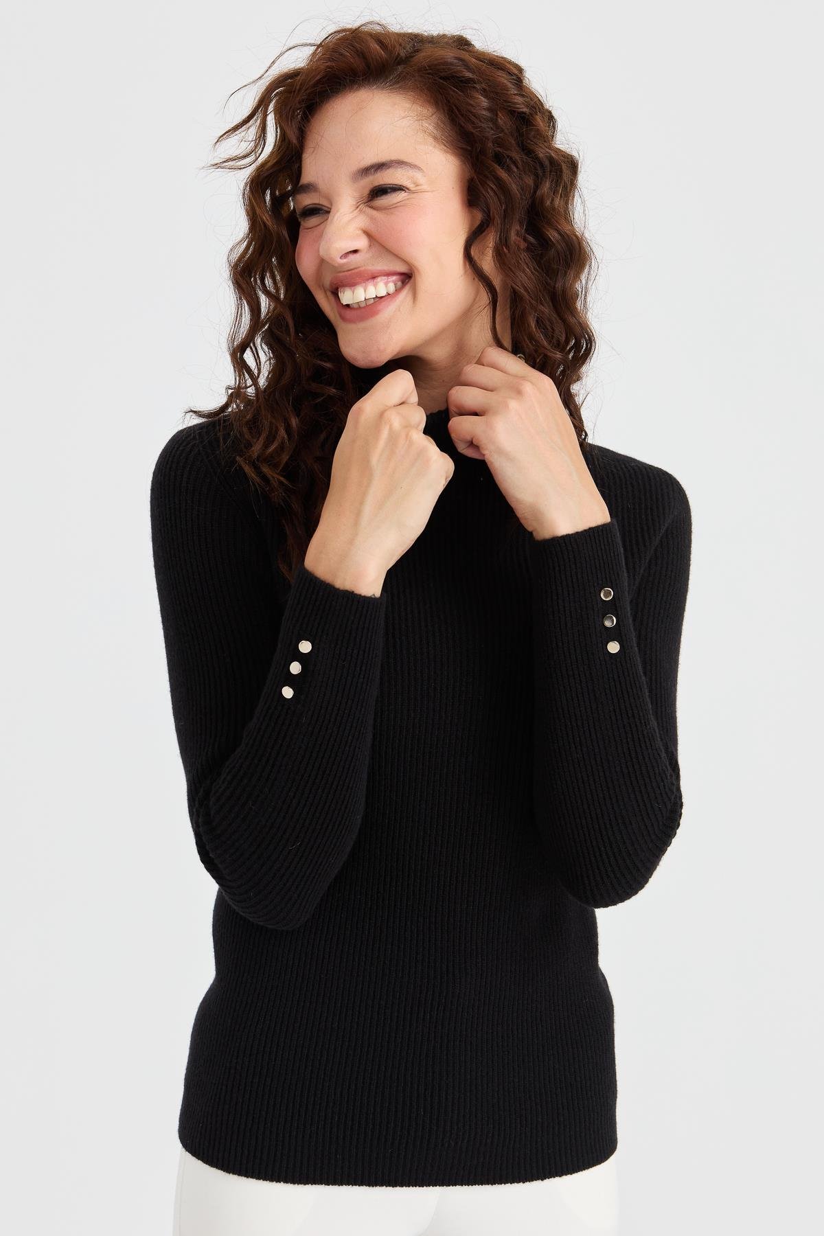 23159Kadın Tam Balıkçı Yaka Kol Ucu Düğmeli Yün Kazak Siyah