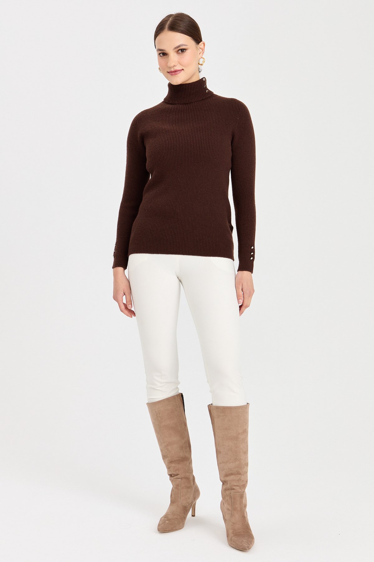 23159Kadın Tam Balıkçı Yaka Kol Ucu Düğmeli Yün Kazak M.Kahve