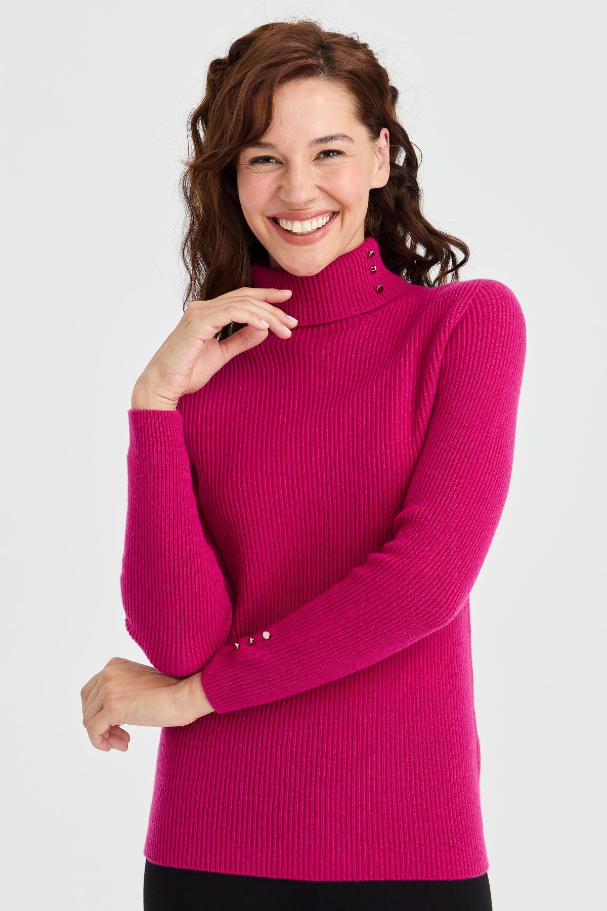 23159Kadın Tam Balıkçı Yaka Kol Ucu Düğmeli Yün Kazak Sıklamen