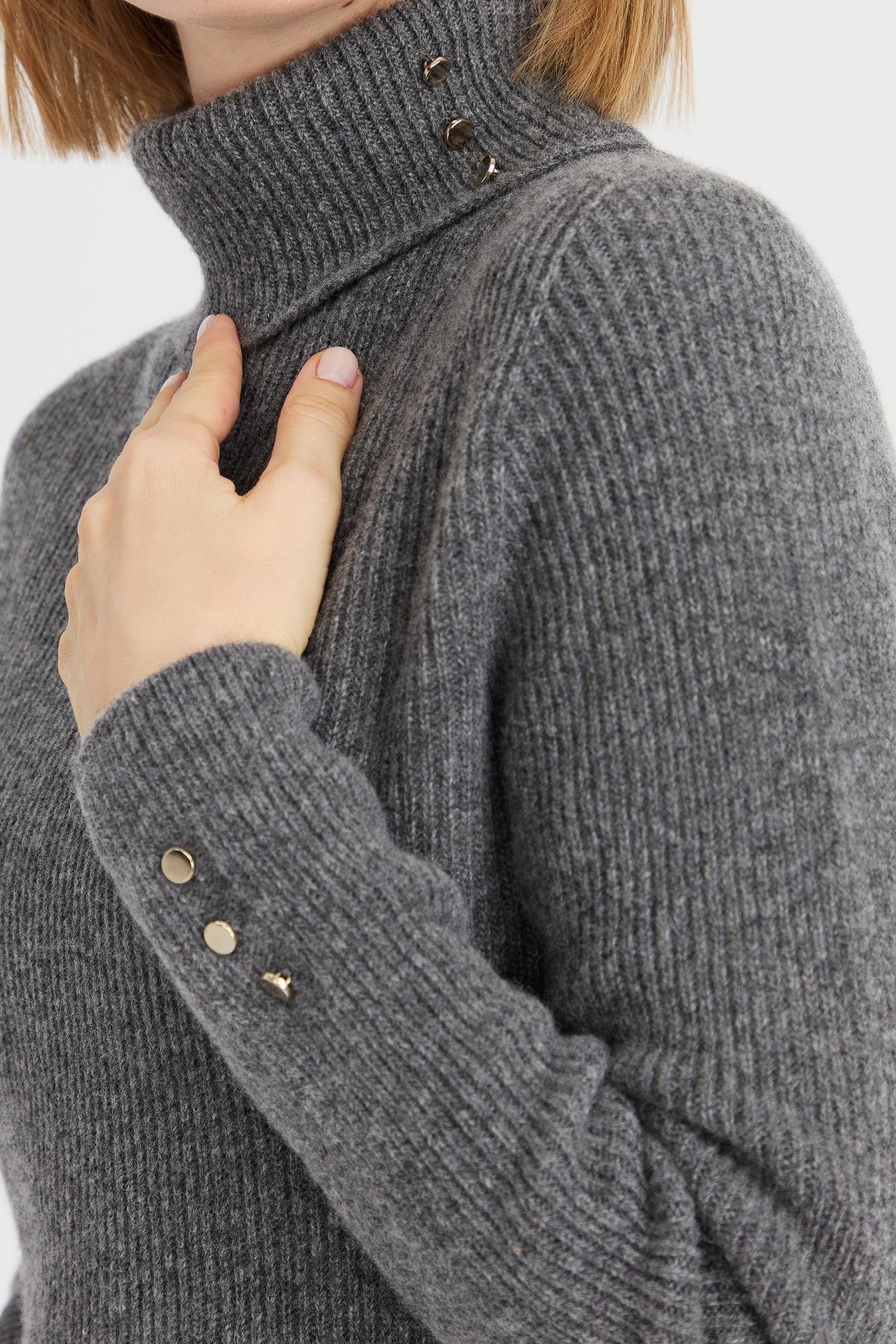 23159Kadın Tam Balıkçı Yaka Kol Ucu Düğmeli Yün Kazak Füme