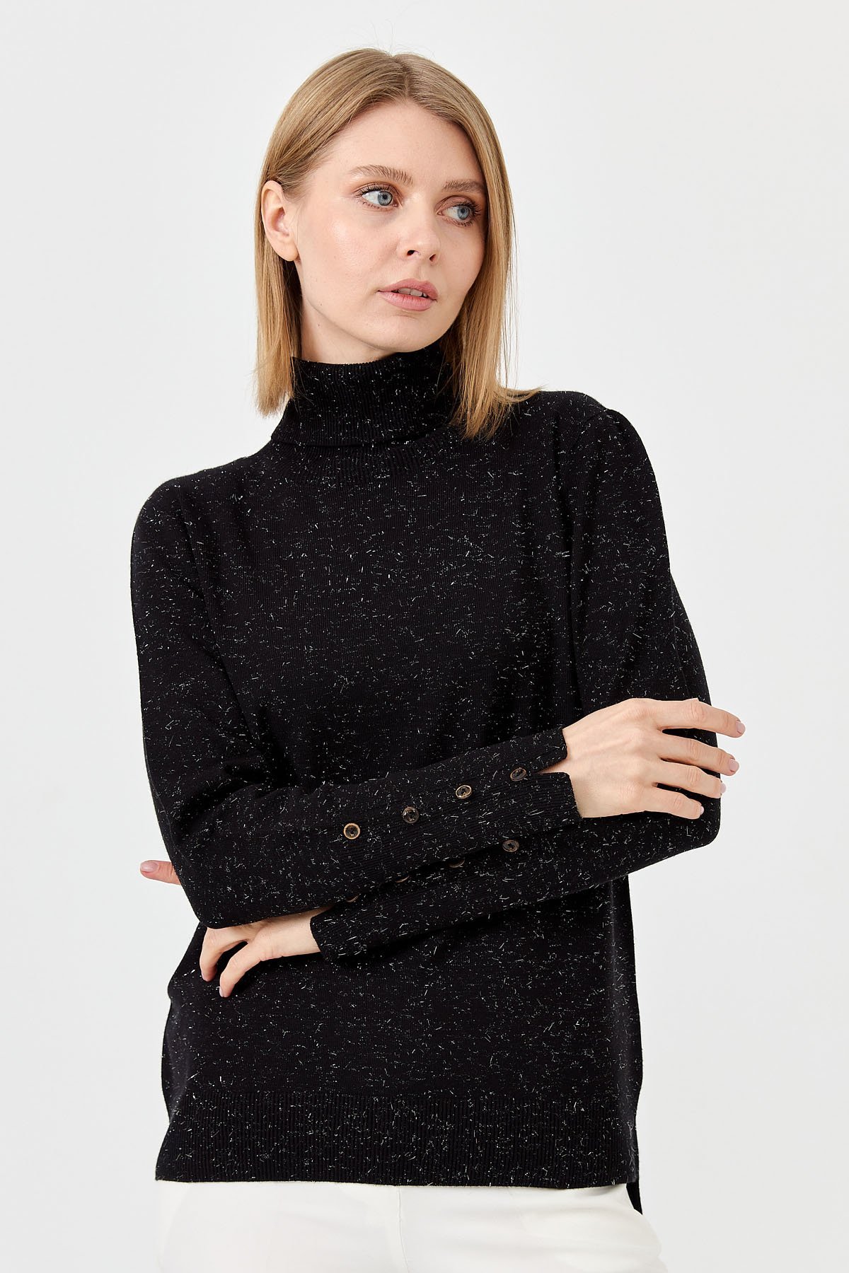 22330Kadın Tam Balıkçı Yaka Kol Ucu Yırtmaçlı Kazak Siyah