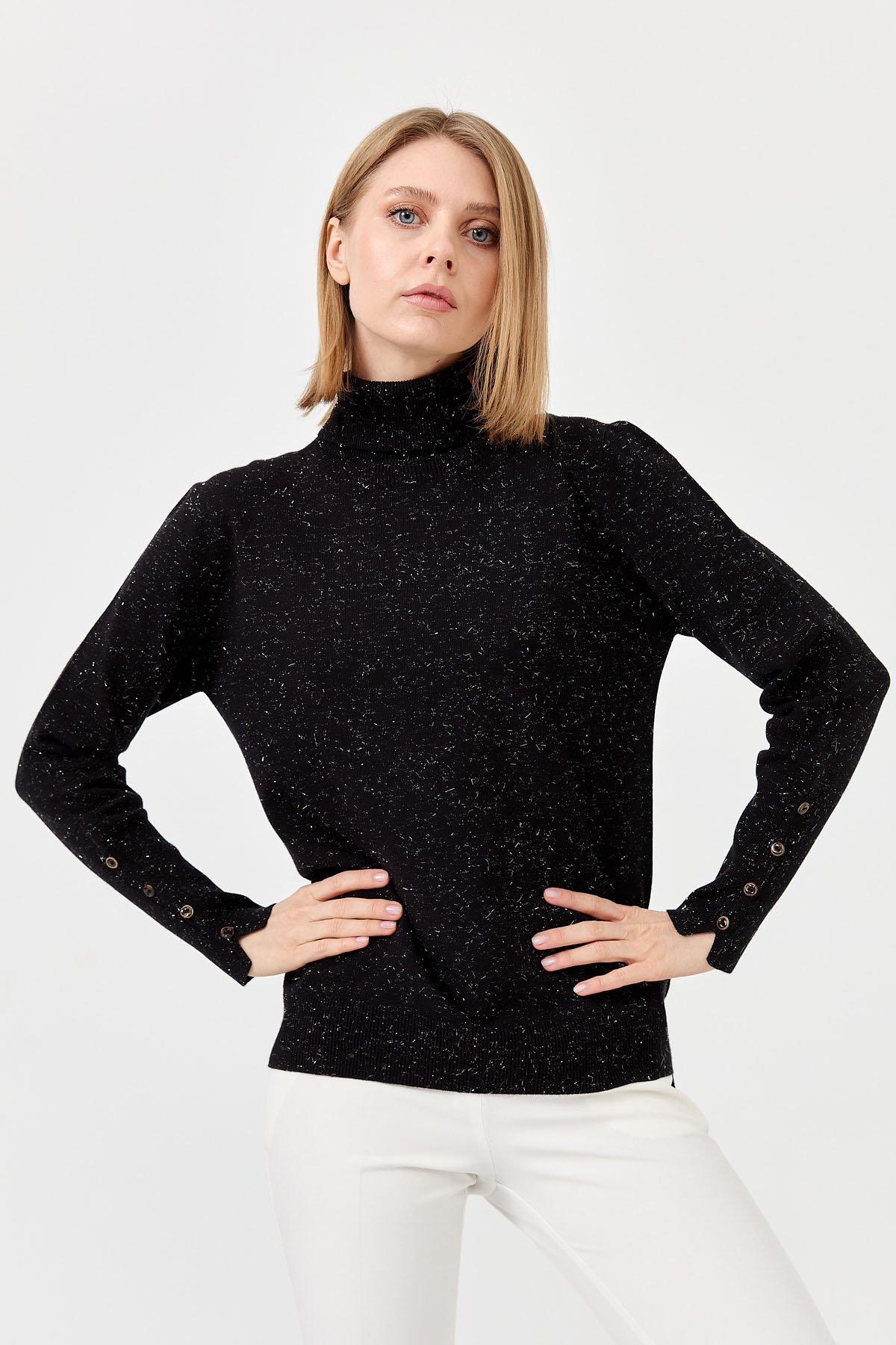 22330Kadın Tam Balıkçı Yaka Kol Ucu Yırtmaçlı Kazak Siyah