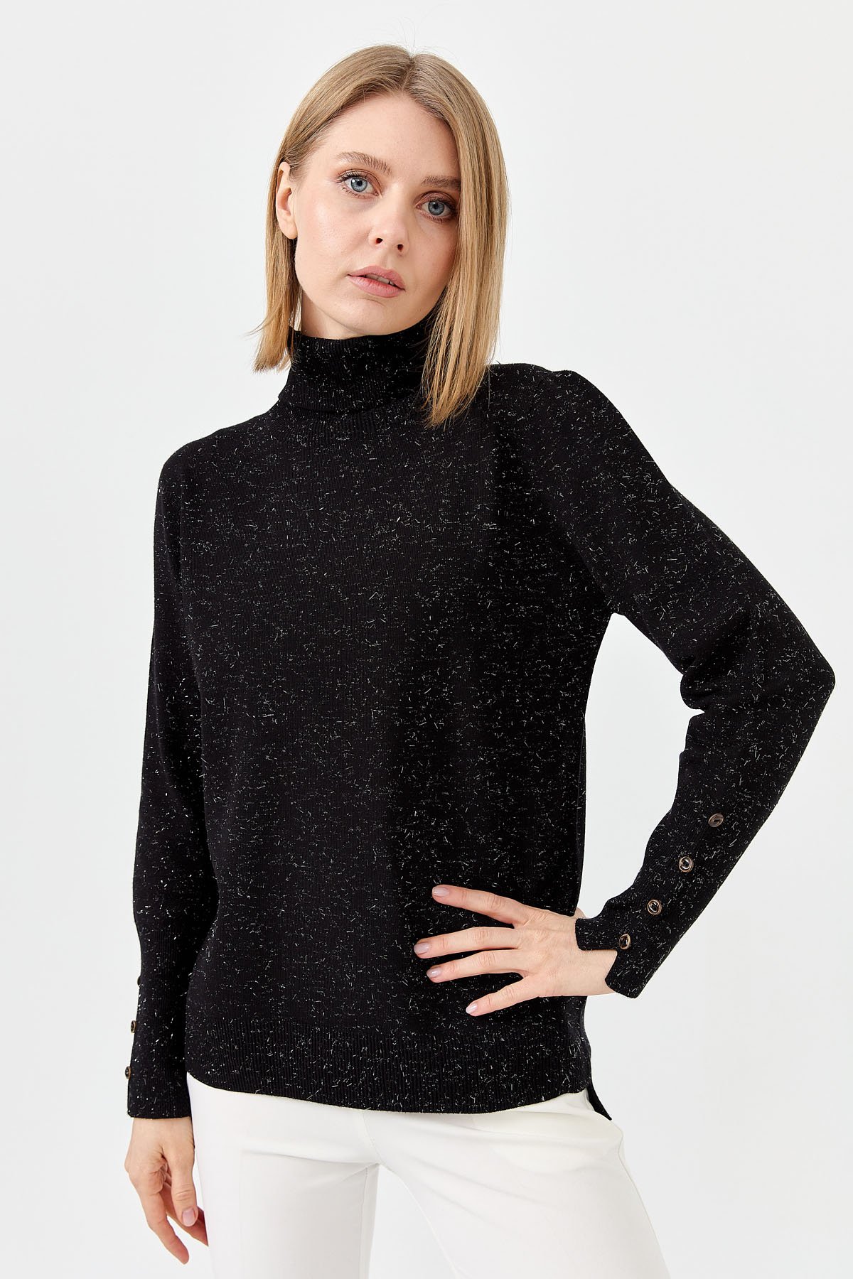 22330Kadın Tam Balıkçı Yaka Kol Ucu Yırtmaçlı Kazak Siyah