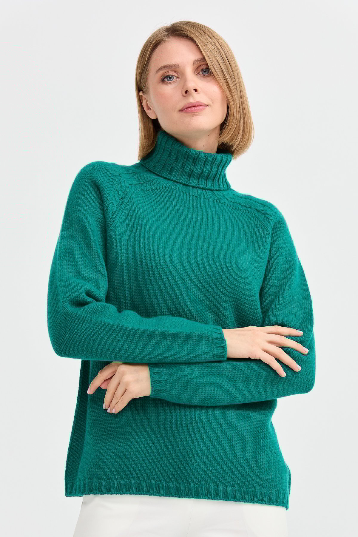 22097Kadın Tam Balıkçı Yaka Omzu Saç Örgülü Yün Kazak A.Ö.Başı