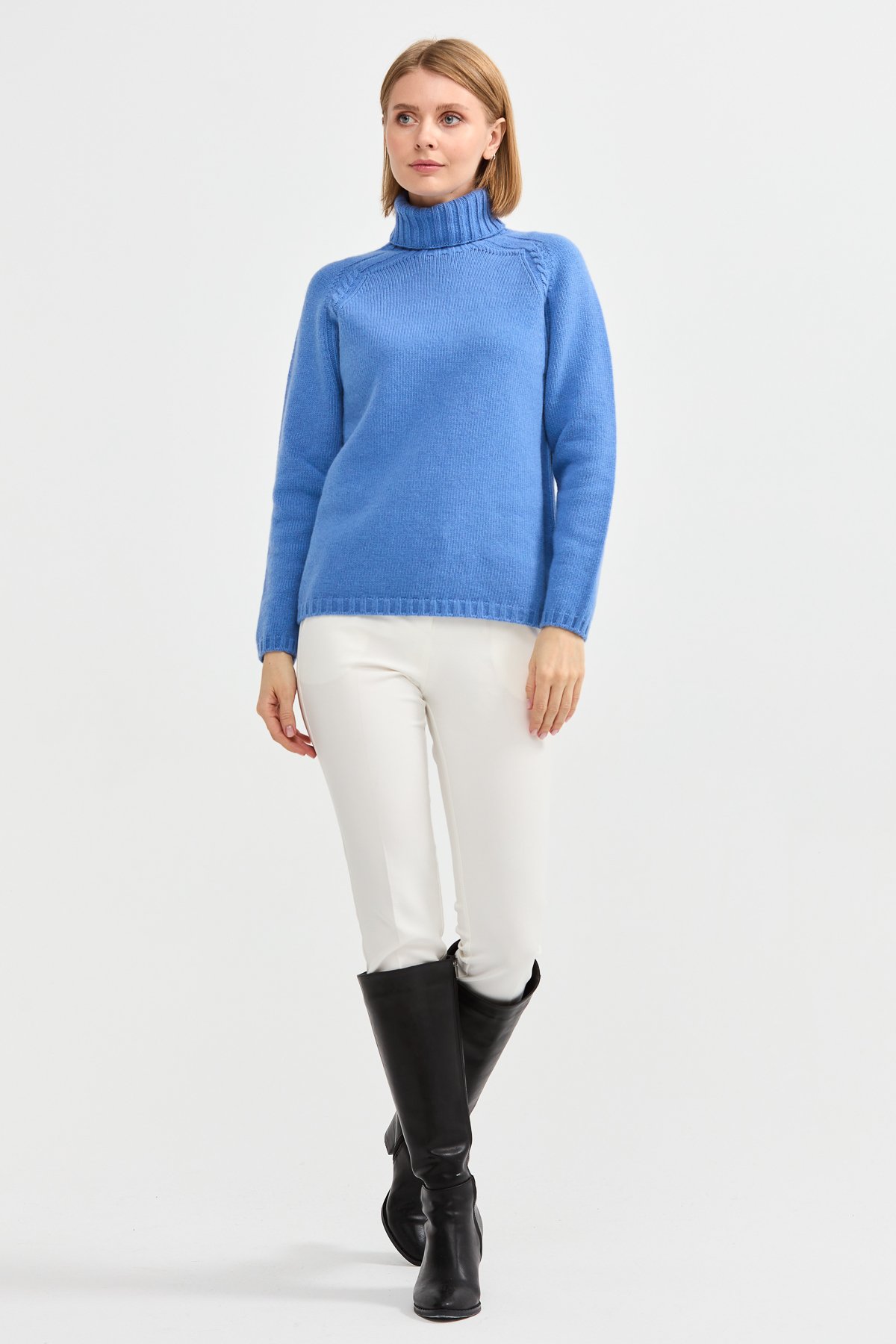 22097Kadın Tam Balıkçı Yaka Omzu Saç Örgülü Yün Kazak O.Mavi