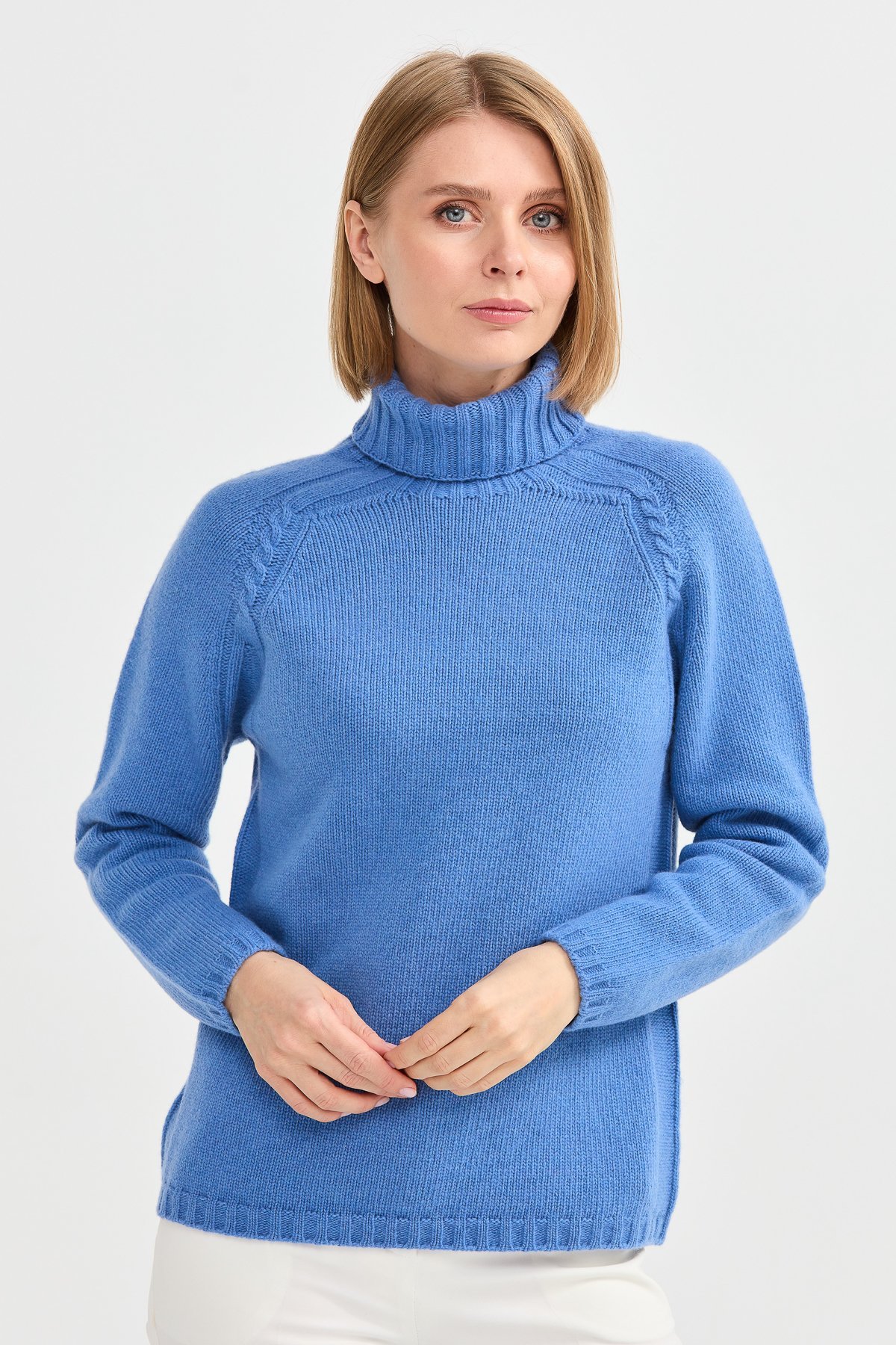 22097Kadın Tam Balıkçı Yaka Omzu Saç Örgülü Yün Kazak O.Mavi