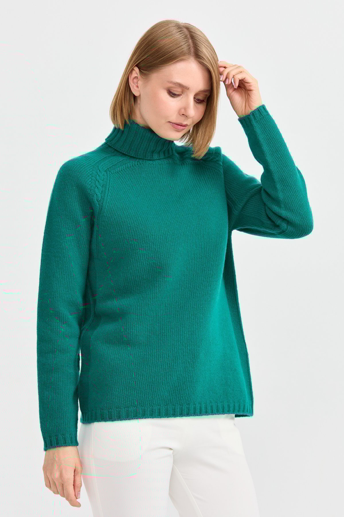 22097Kadın Tam Balıkçı Yaka Omzu Saç Örgülü Yün Kazak A.Ö.Başı