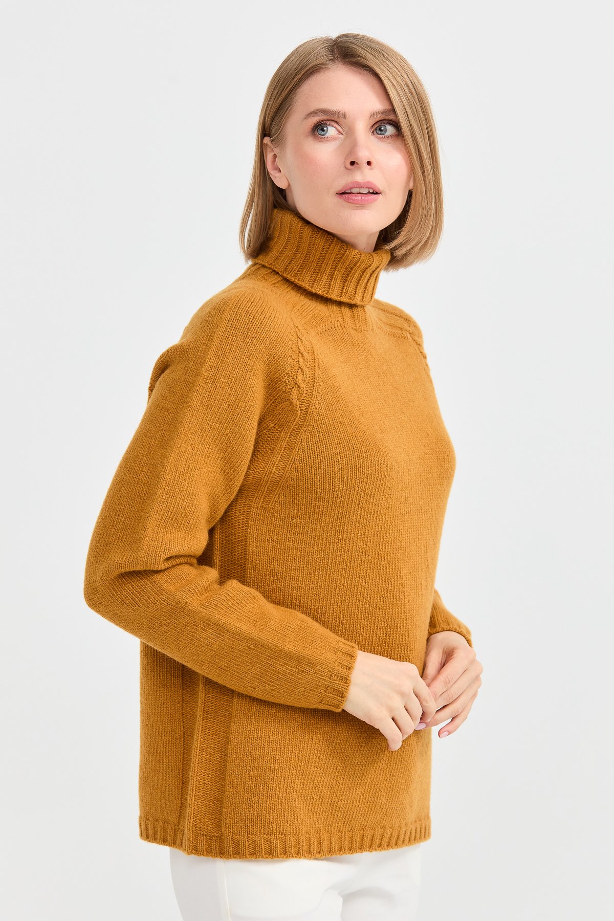 22097Kadın Tam Balıkçı Yaka Omzu Saç Örgülü Yün Kazak Hardal