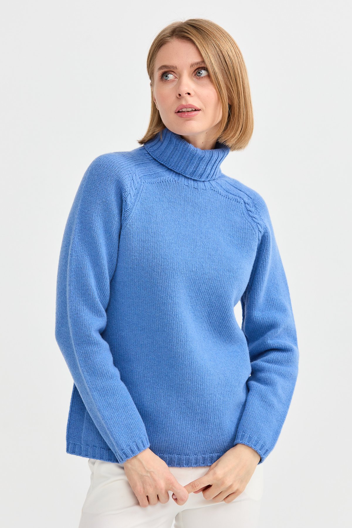 22097Kadın Tam Balıkçı Yaka Omzu Saç Örgülü Yün Kazak O.Mavi