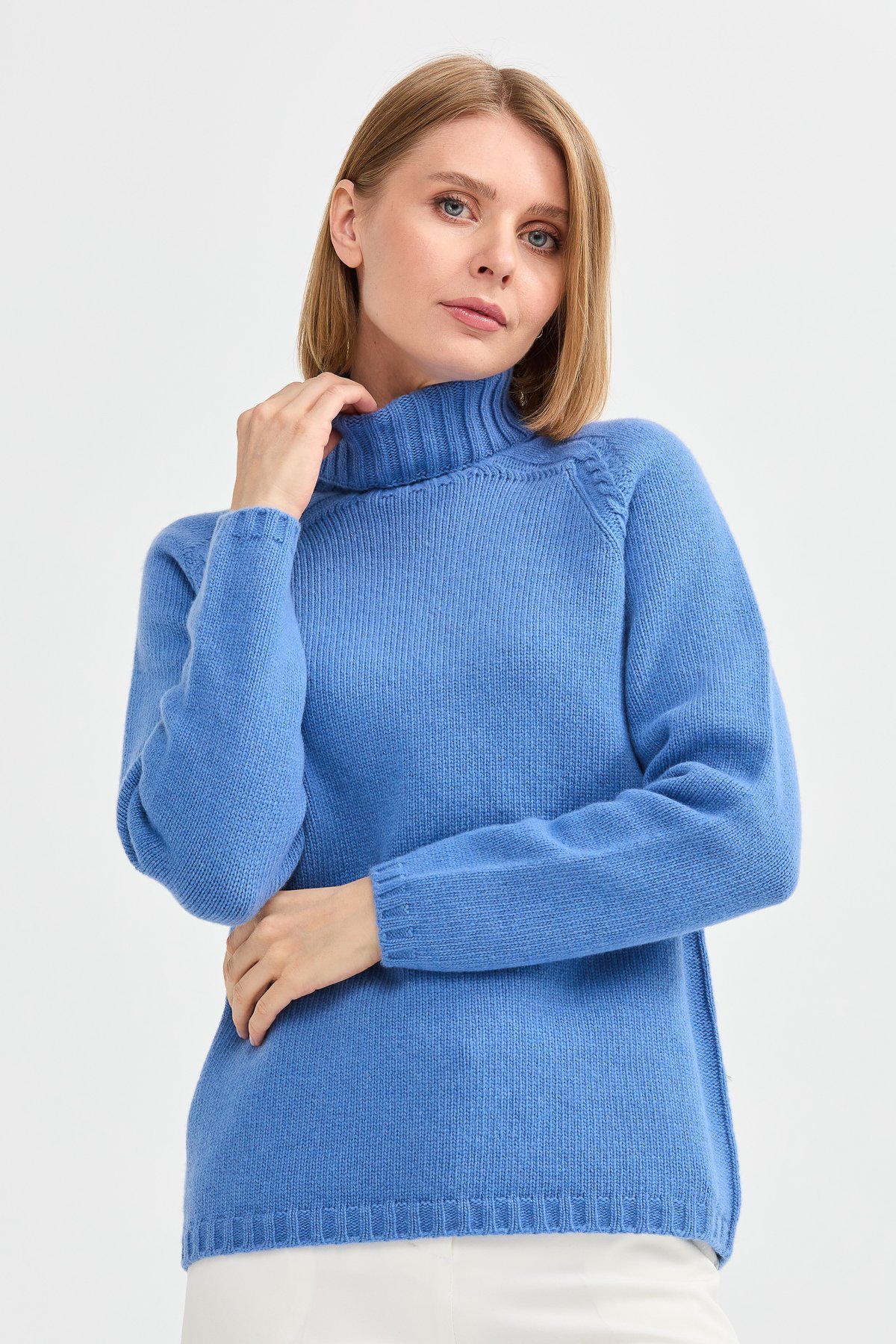22097Kadın Tam Balıkçı Yaka Omzu Saç Örgülü Yün Kazak O.Mavi