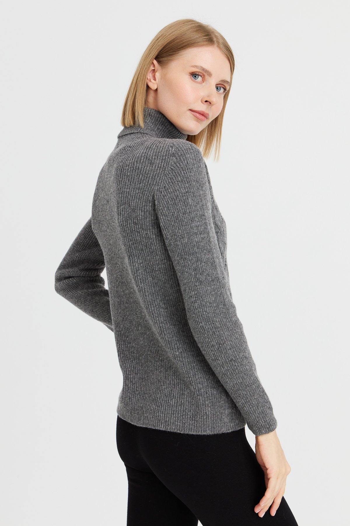 23153Kadın Tam Balıkçı Yaka Önü Yürütmeli Yün Kazak Füme