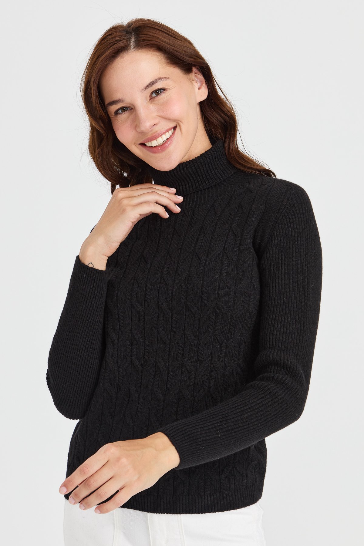 23153Kadın Tam Balıkçı Yaka Önü Yürütmeli Yün Kazak Siyah