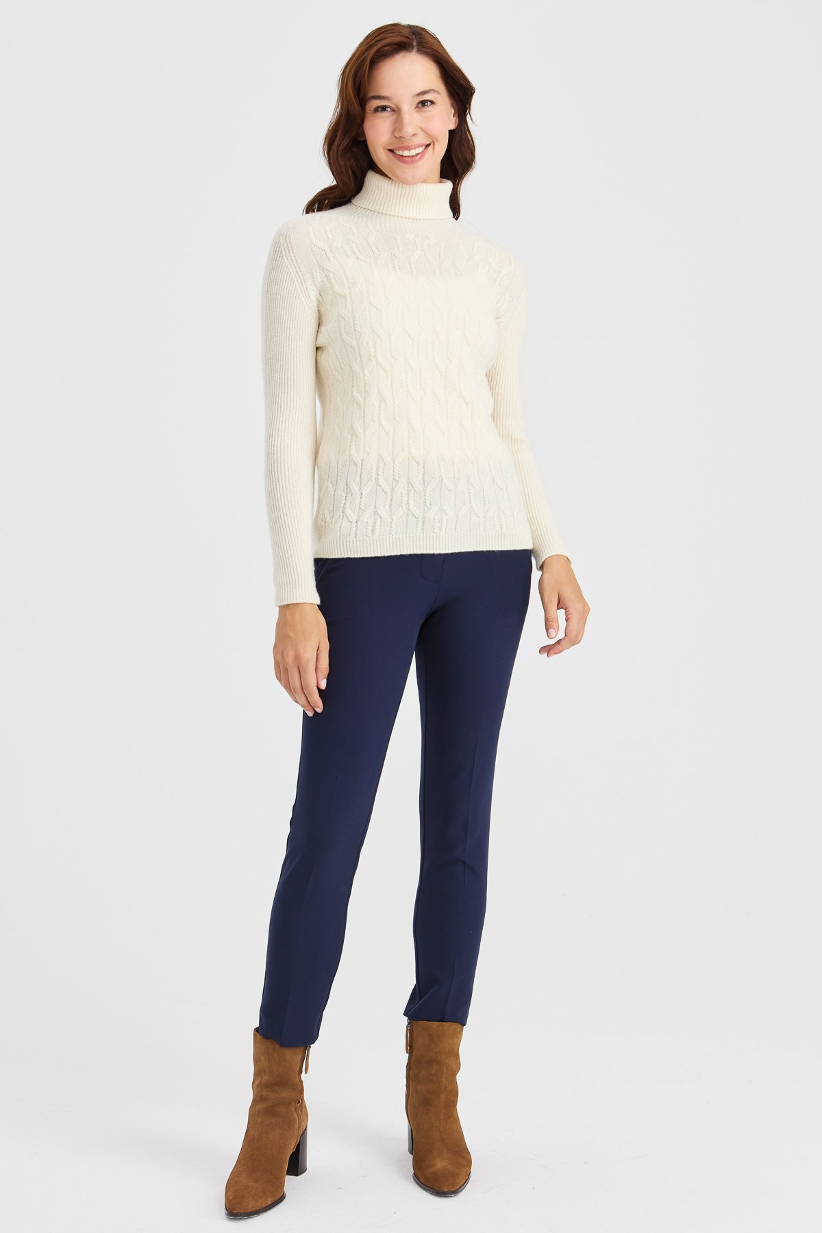 23153Kadın Tam Balıkçı Yaka Önü Yürütmeli Yün Kazak Kemik