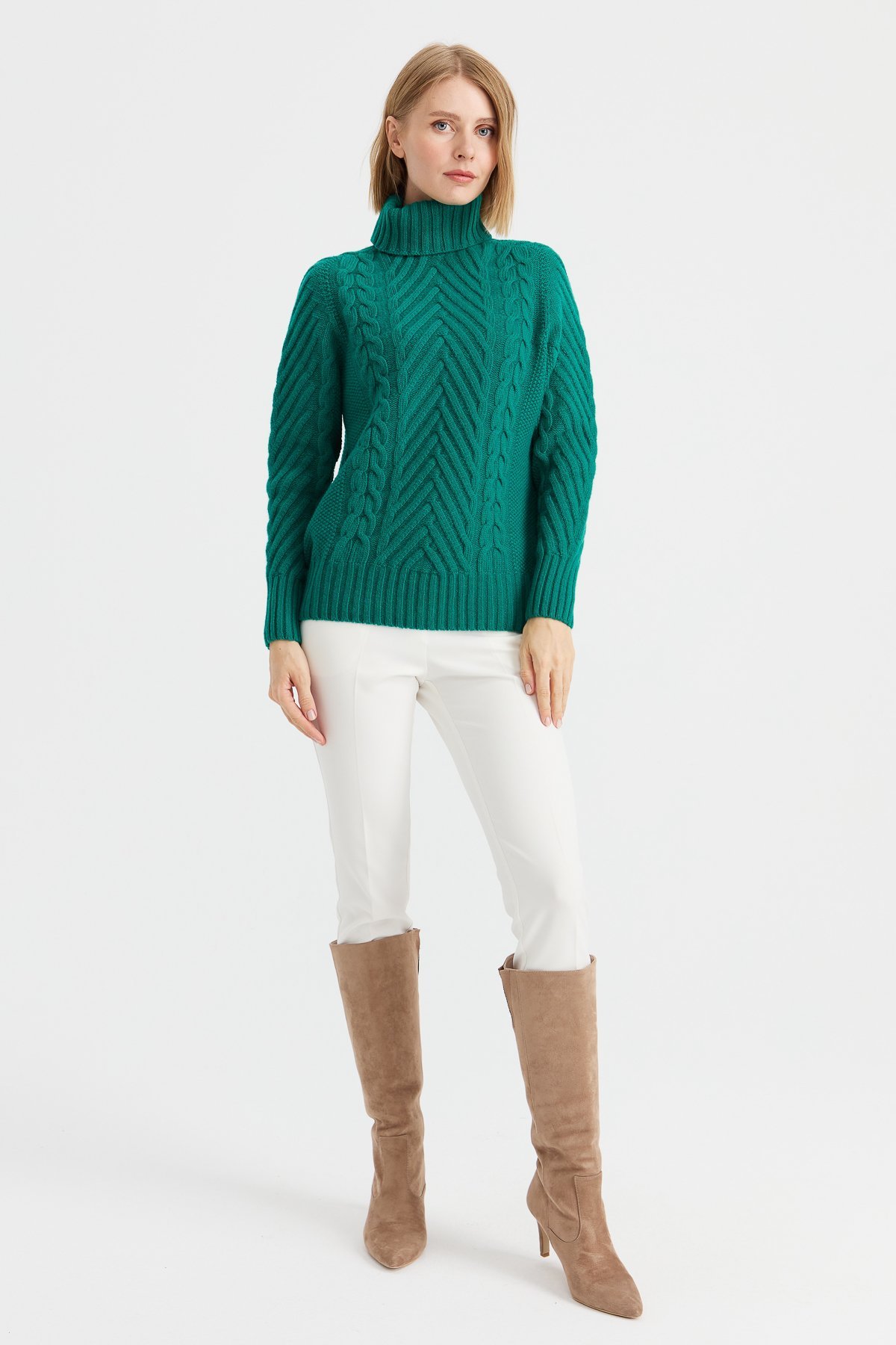 23200Kadın Tam Balıkçı Yaka Saç Yürütme Örgülü Yün Kazak A.Ö.Başı