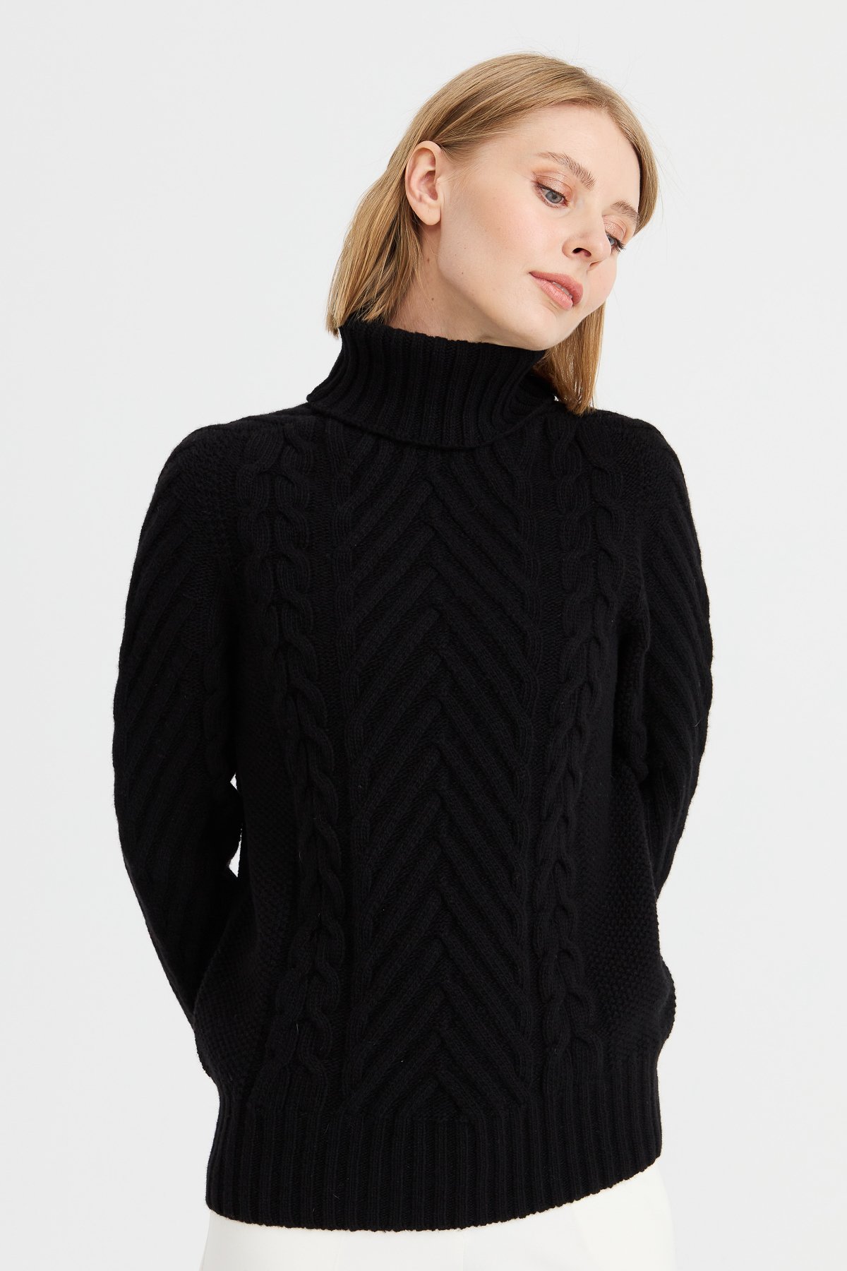 23200Women's Turtleneck Hair Extension Knitted Wool Sweater Black