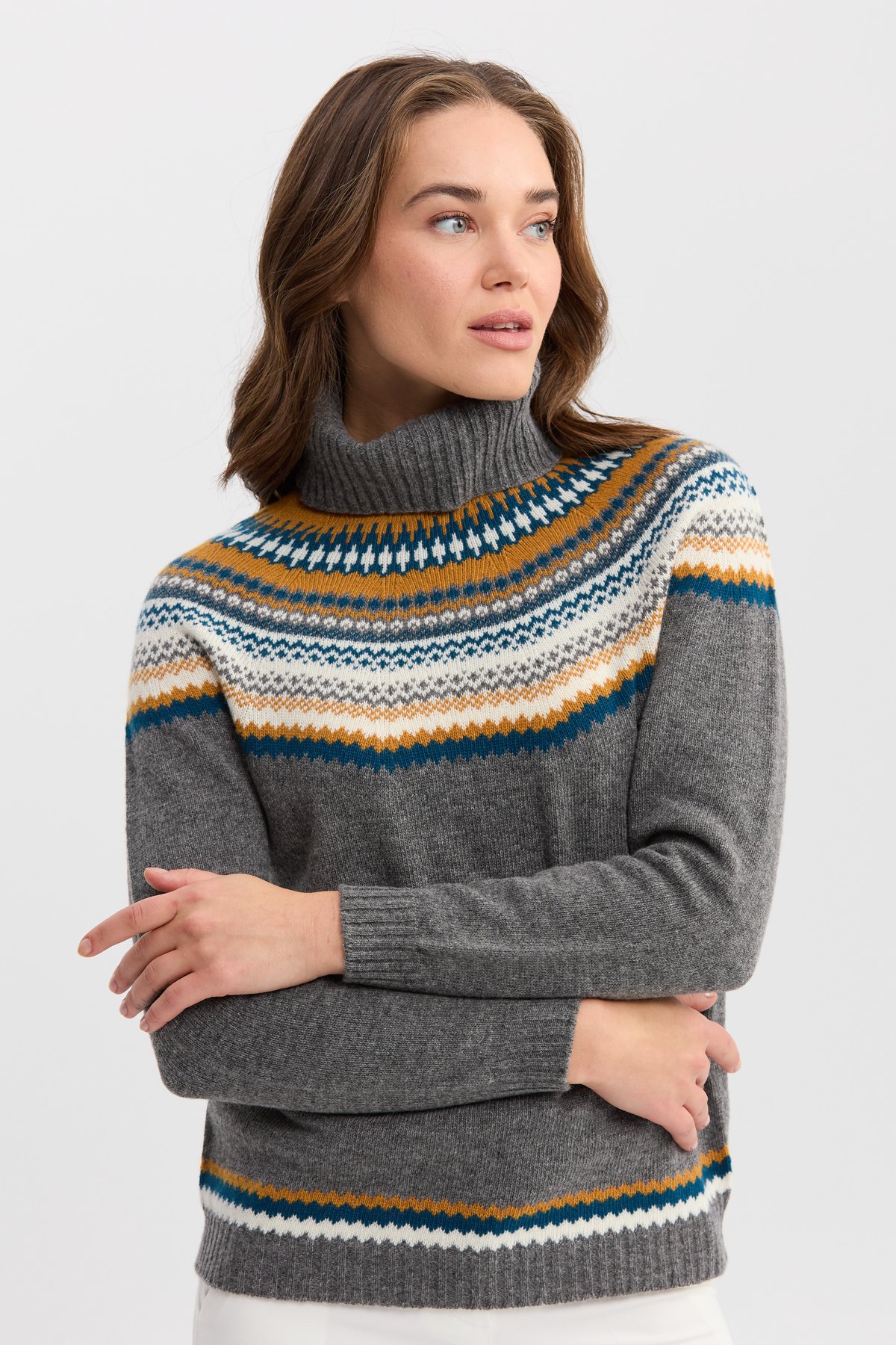 22087Kadın Tam Balıkçı Yaka Yün Kazak Füme