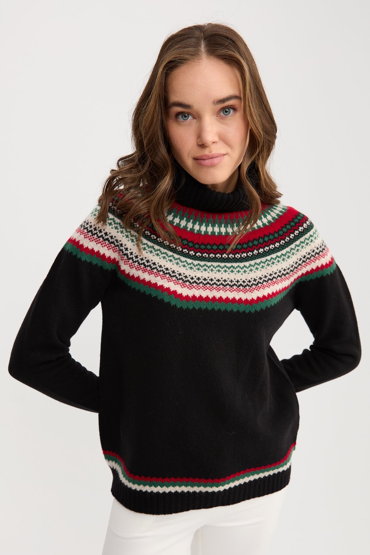 22087Kadın Tam Balıkçı Yaka Yün Kazak Siyah