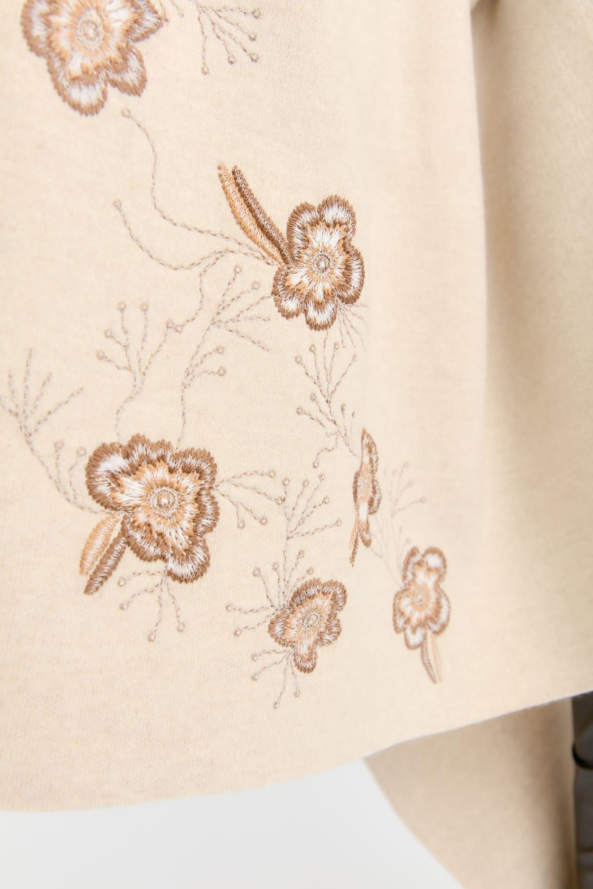 24031Kadın Tek Yanı Çiçek İşlemeli Şal T.Melanj