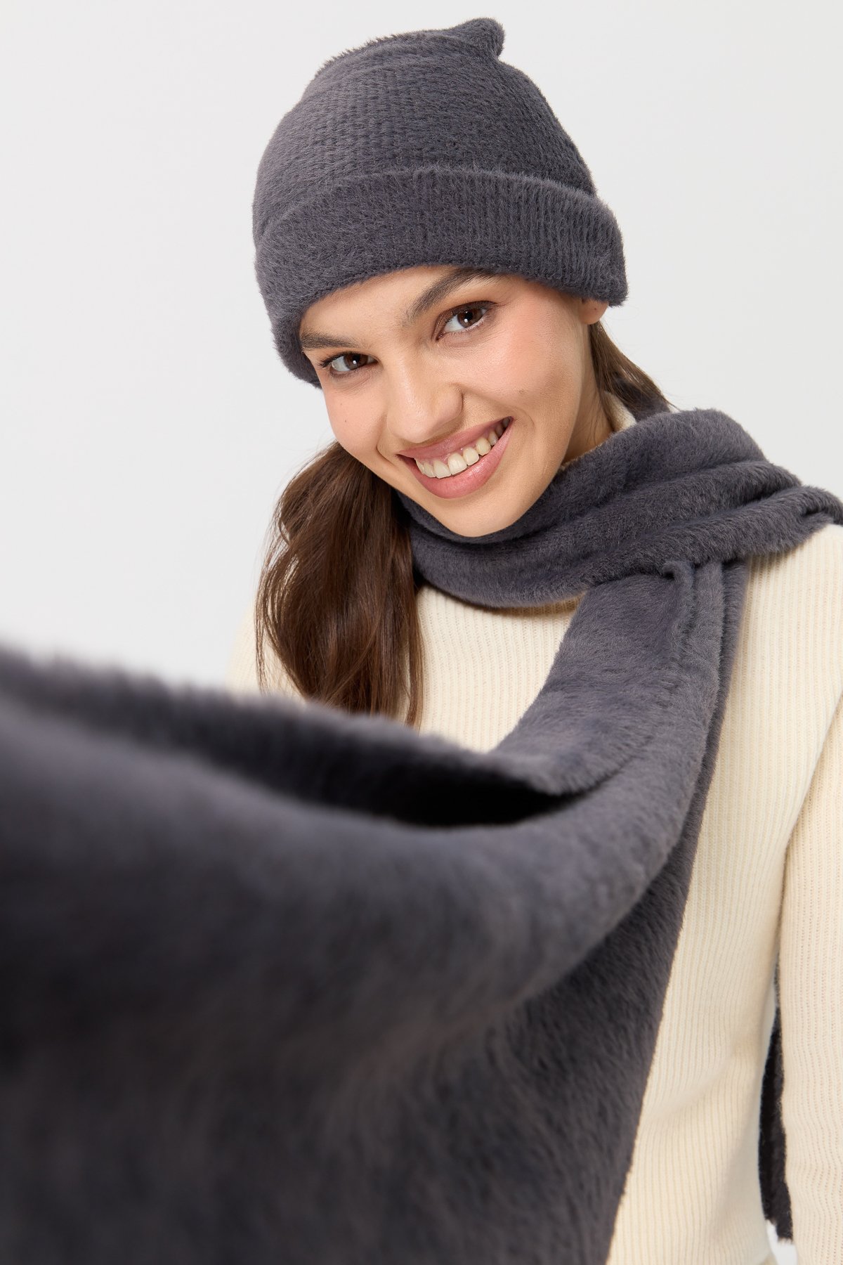 23280Kadın Triko Afrodit Bere Antrasit