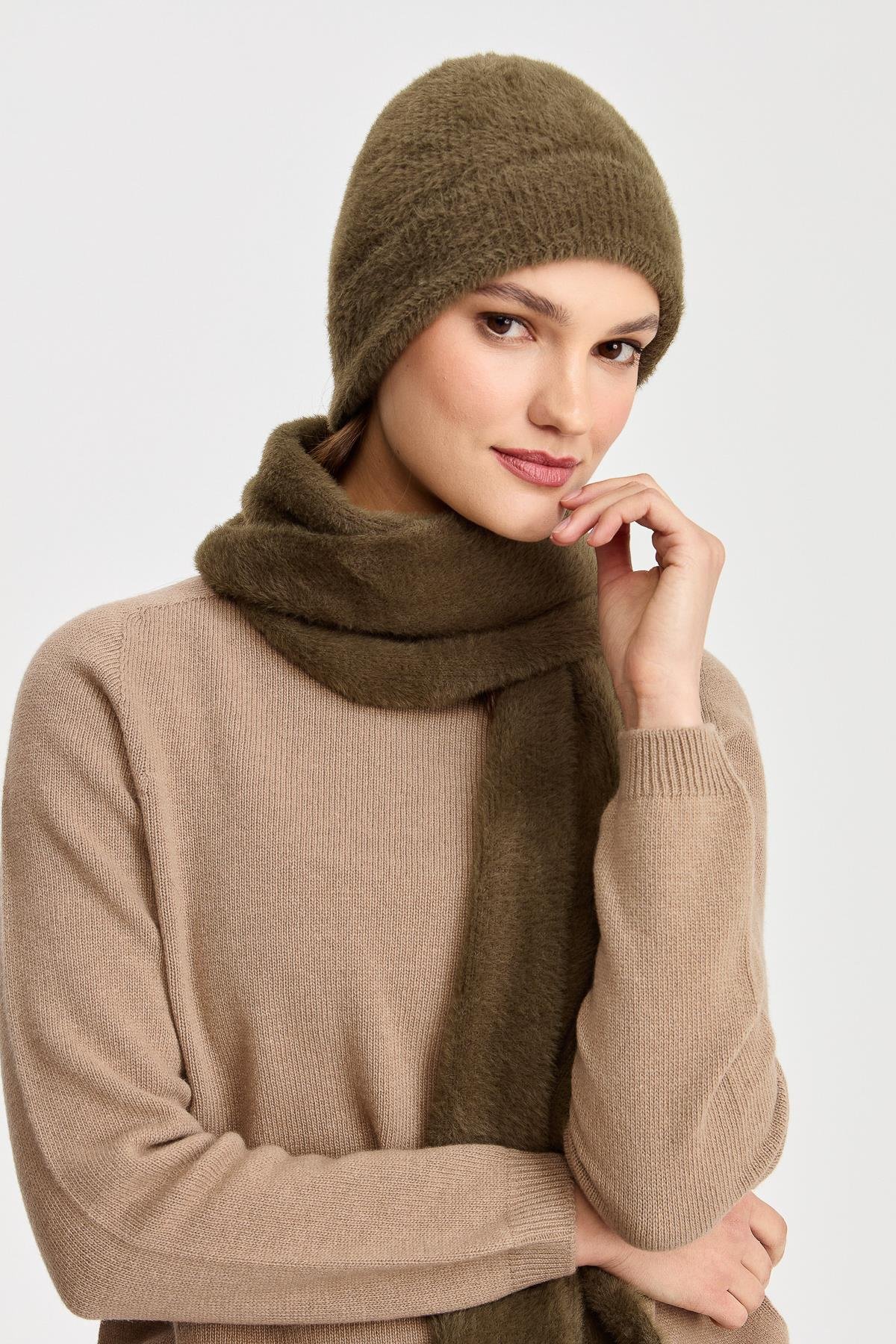 23280Kadın Triko Afrodit Bere Haki