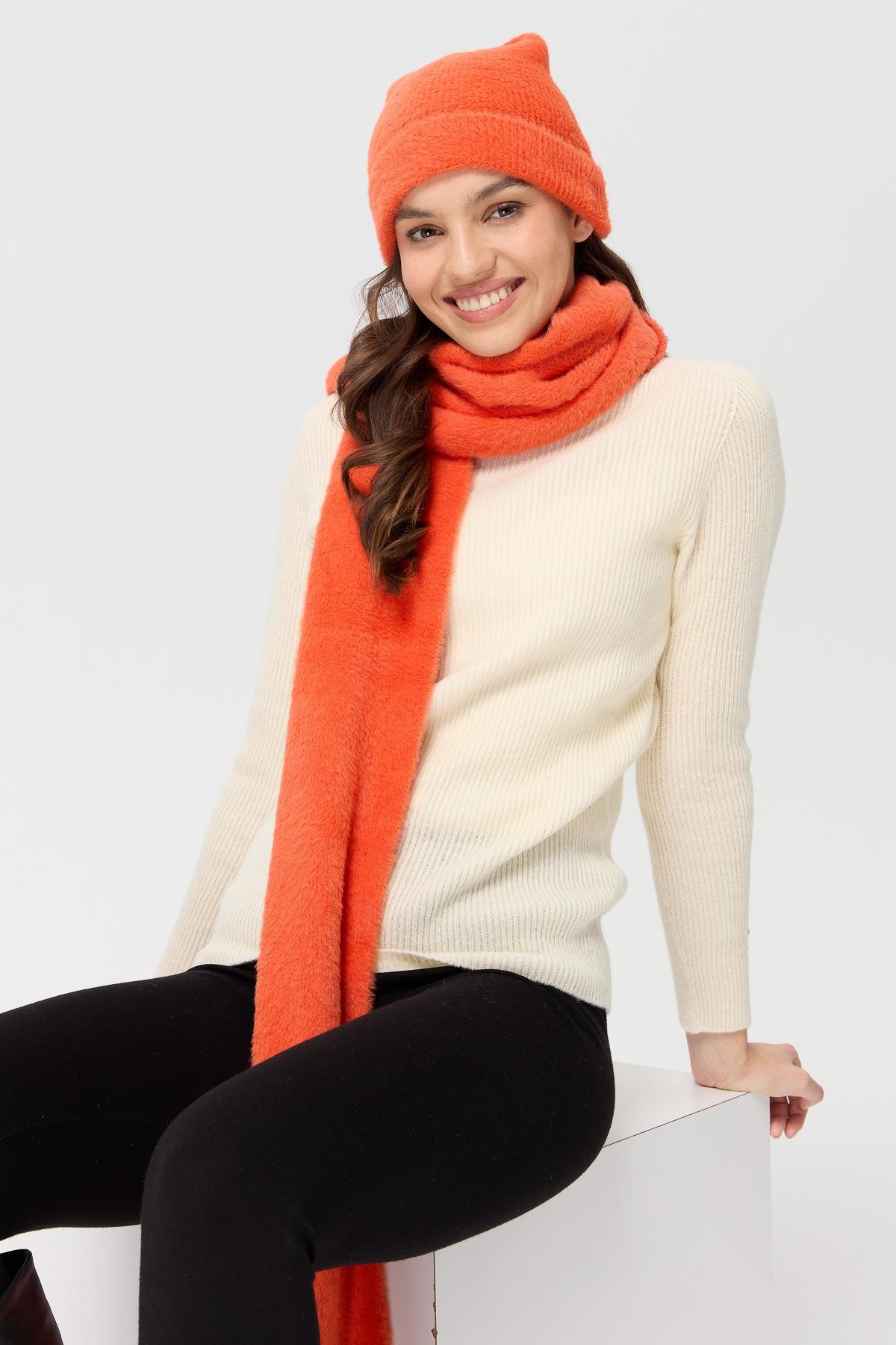 23280Kadın Triko Afrodit Bere Oranj