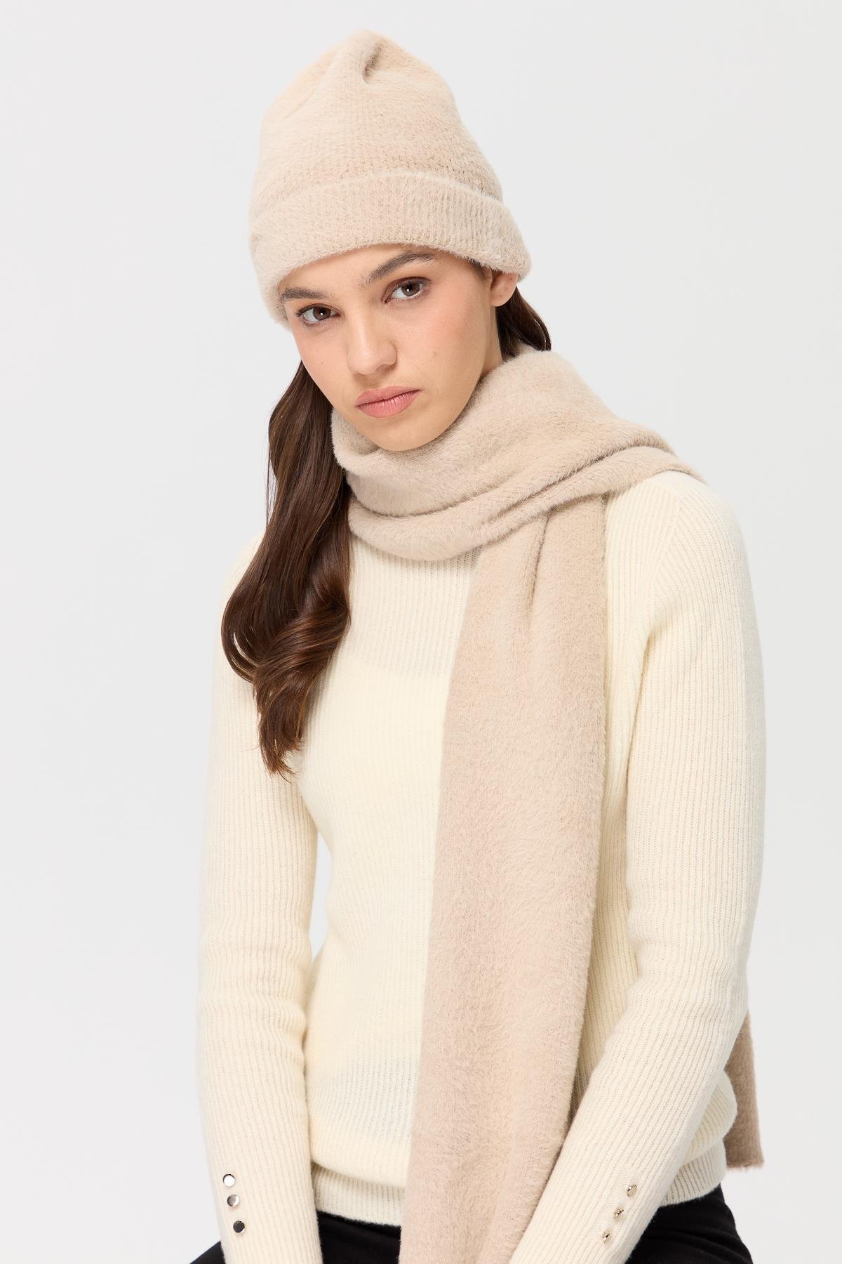 23281Kadın Triko Afrodit Kaşkol Bej