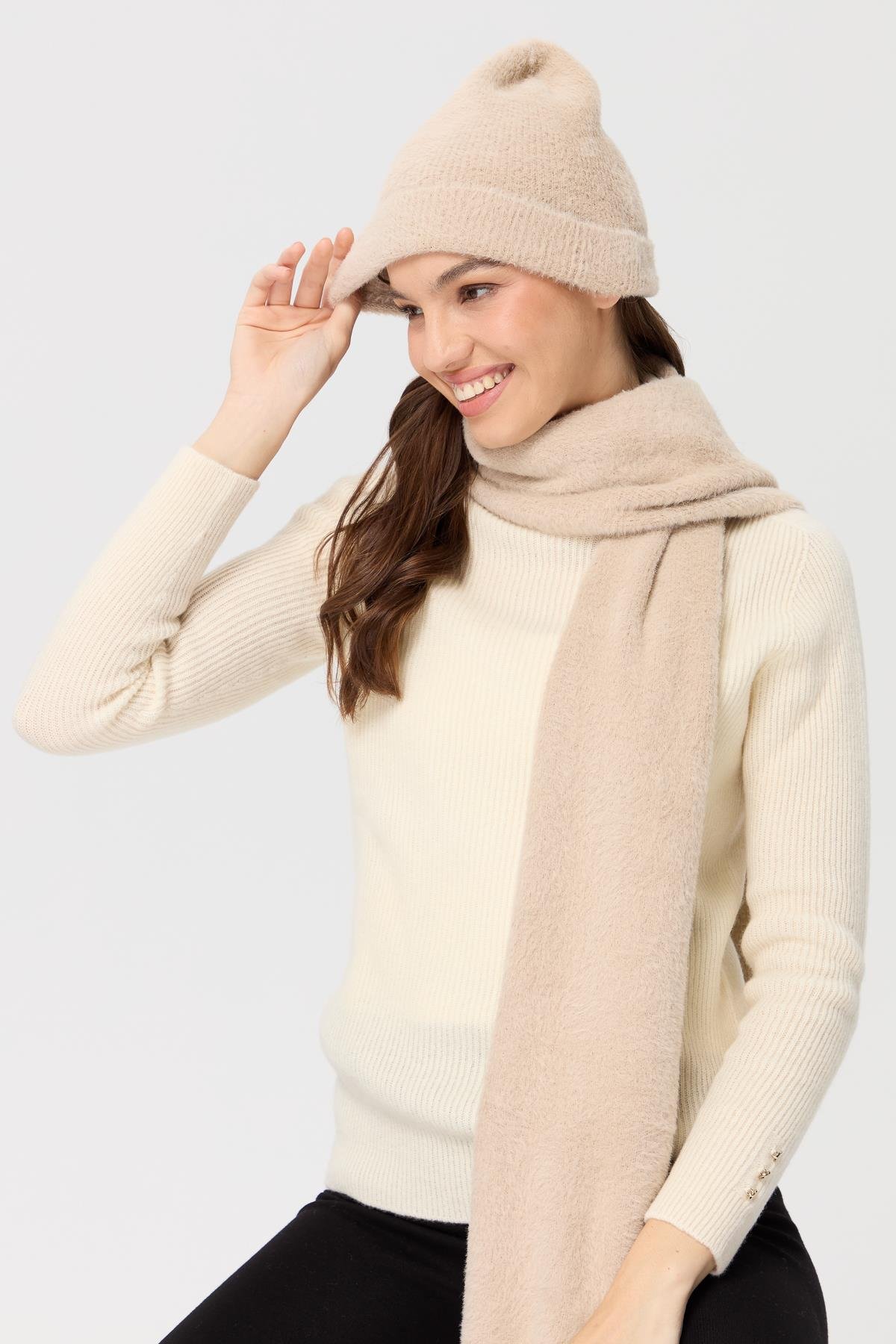 23281Kadın Triko Afrodit Kaşkol Bej