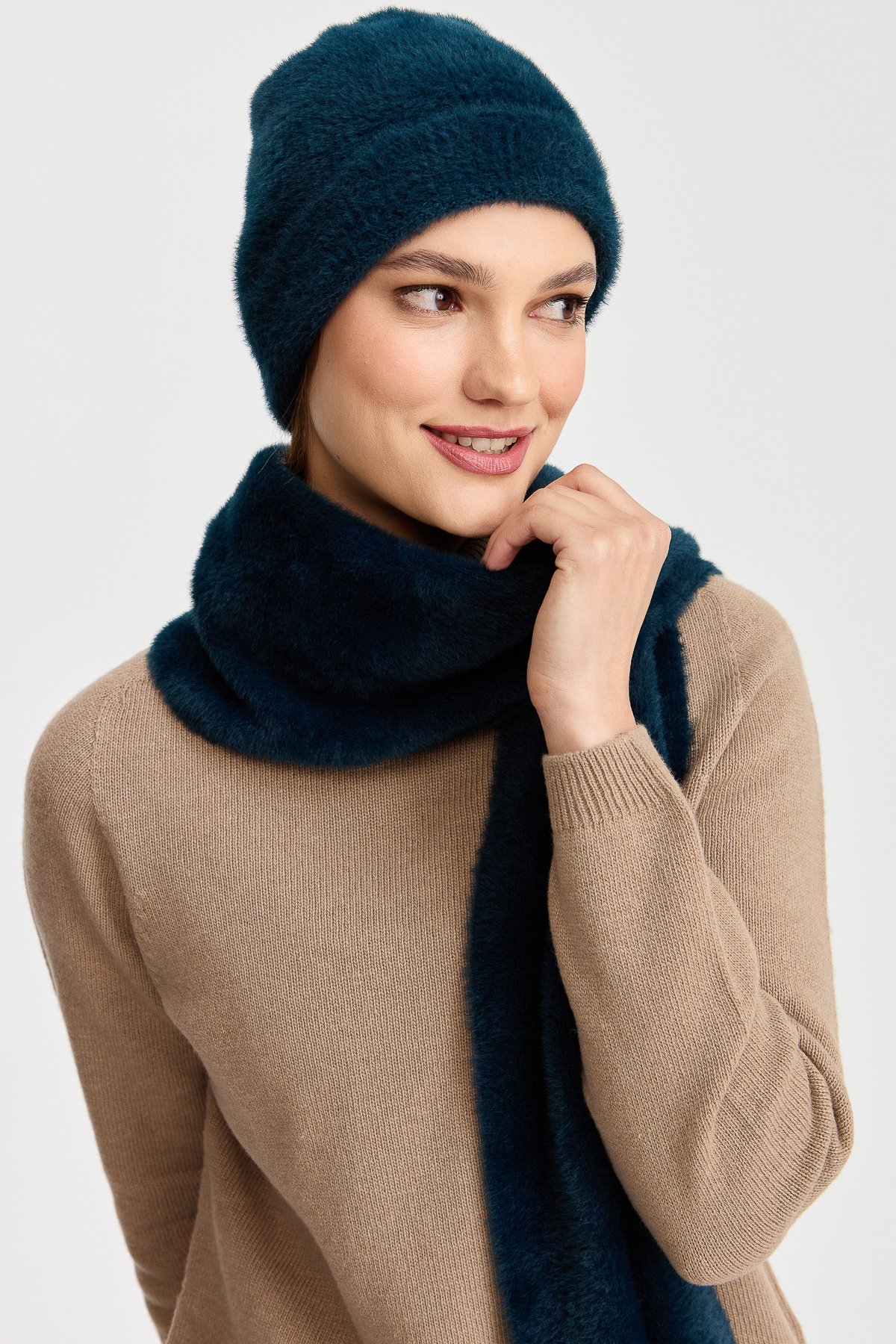 23281Kadın Triko Afrodit Kaşkol Petrol