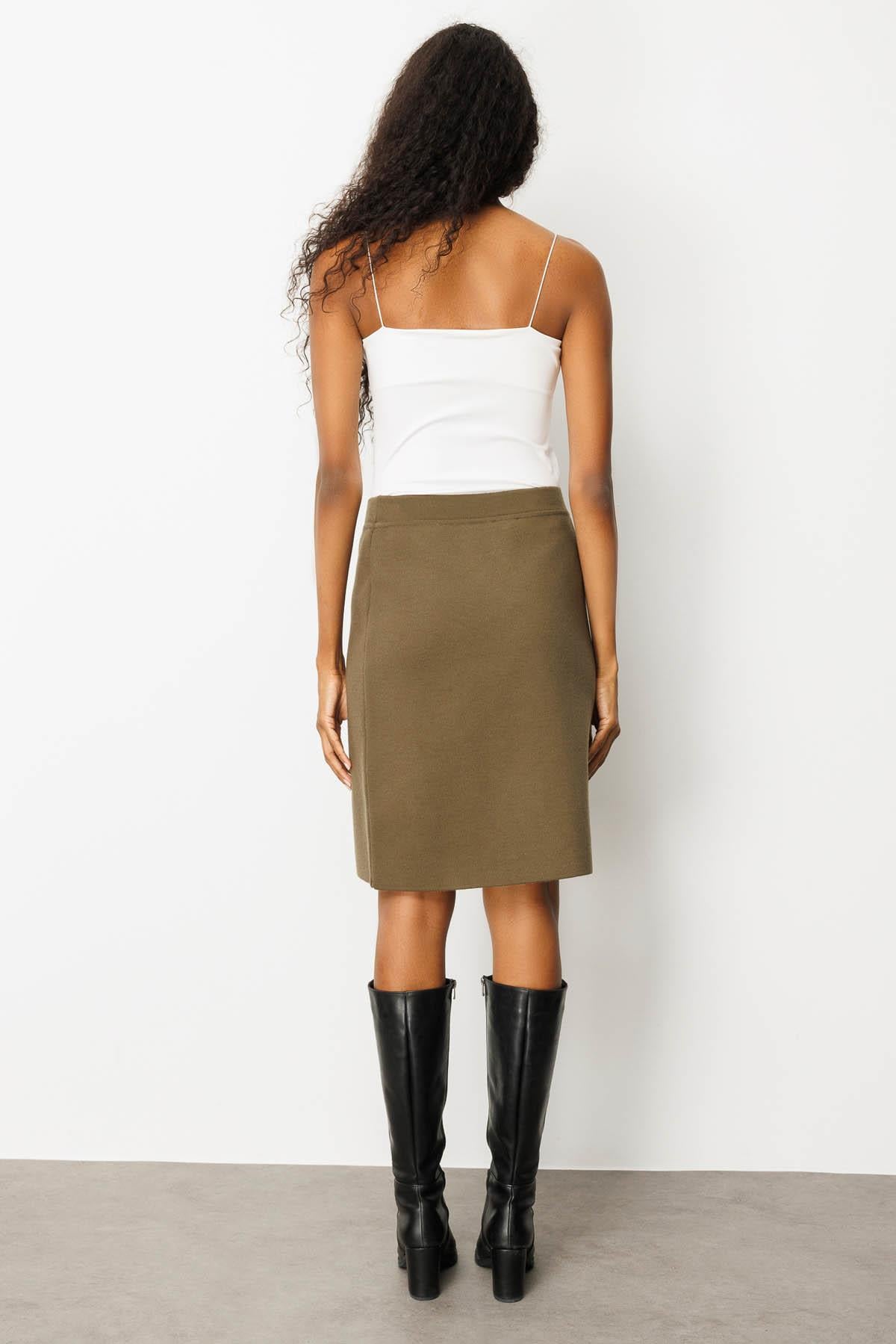 25066Kadın Triko Düz Basic Etek Haki