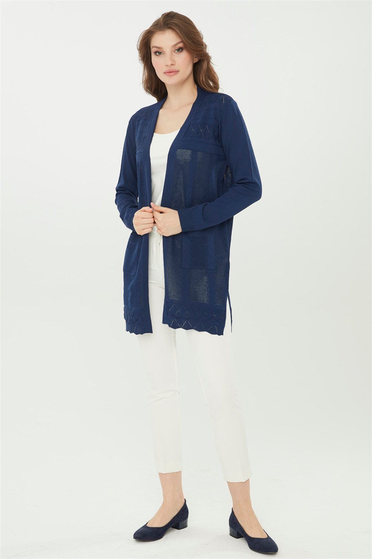 22350Женский удлиненный трикотажный кардиган темно синего цвета