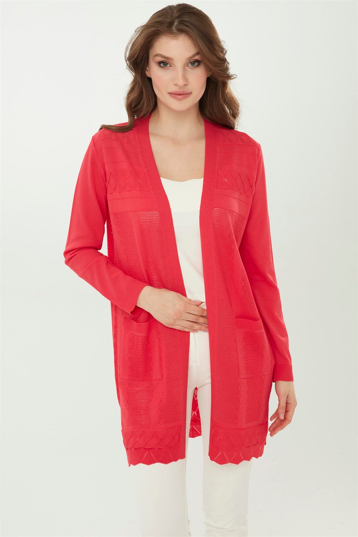 22350Kadın Triko İğne İşi Uzun Hırka N.Çiçeği