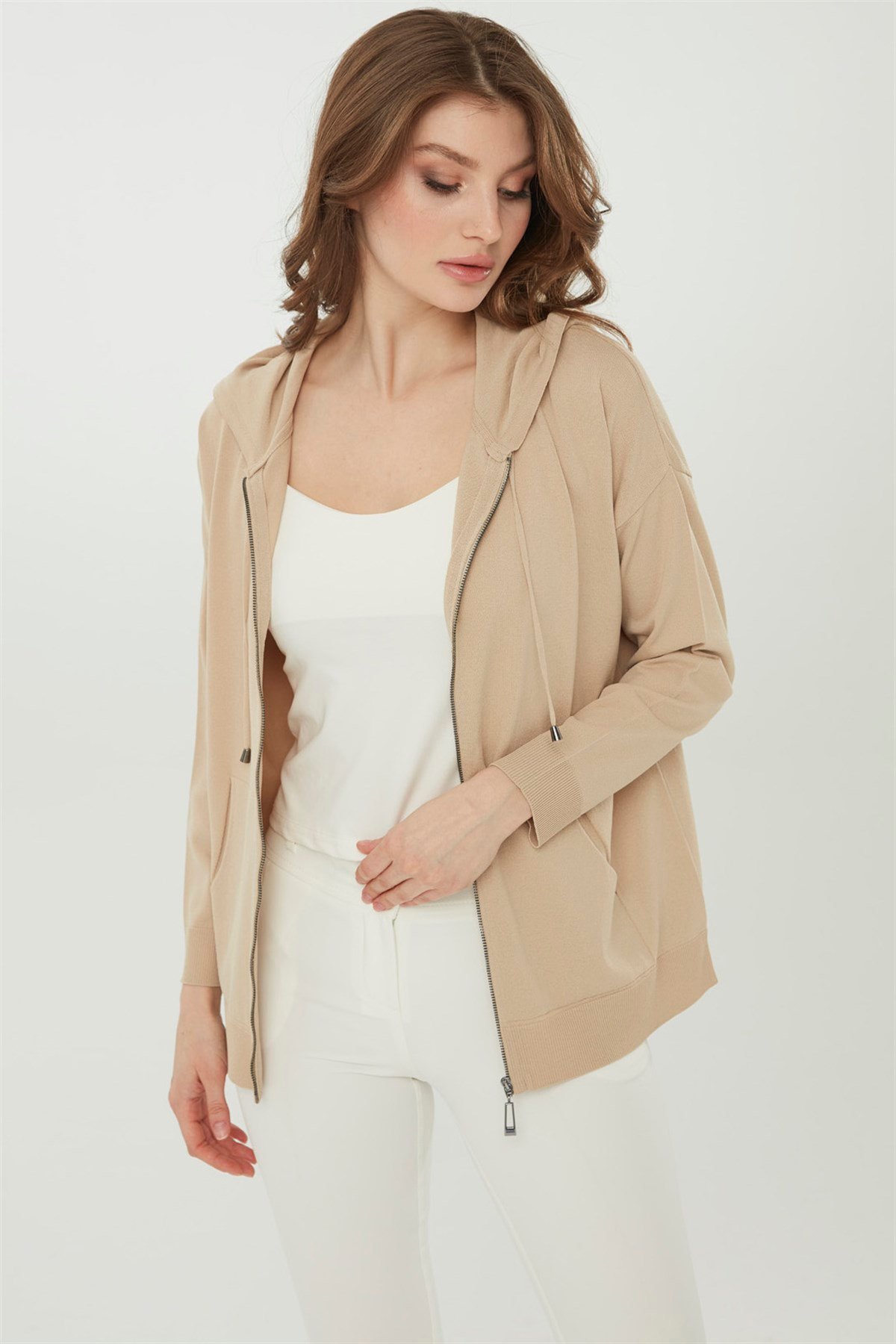 22351Kadın Triko Kapşonlu Yazlık Hırka Bej