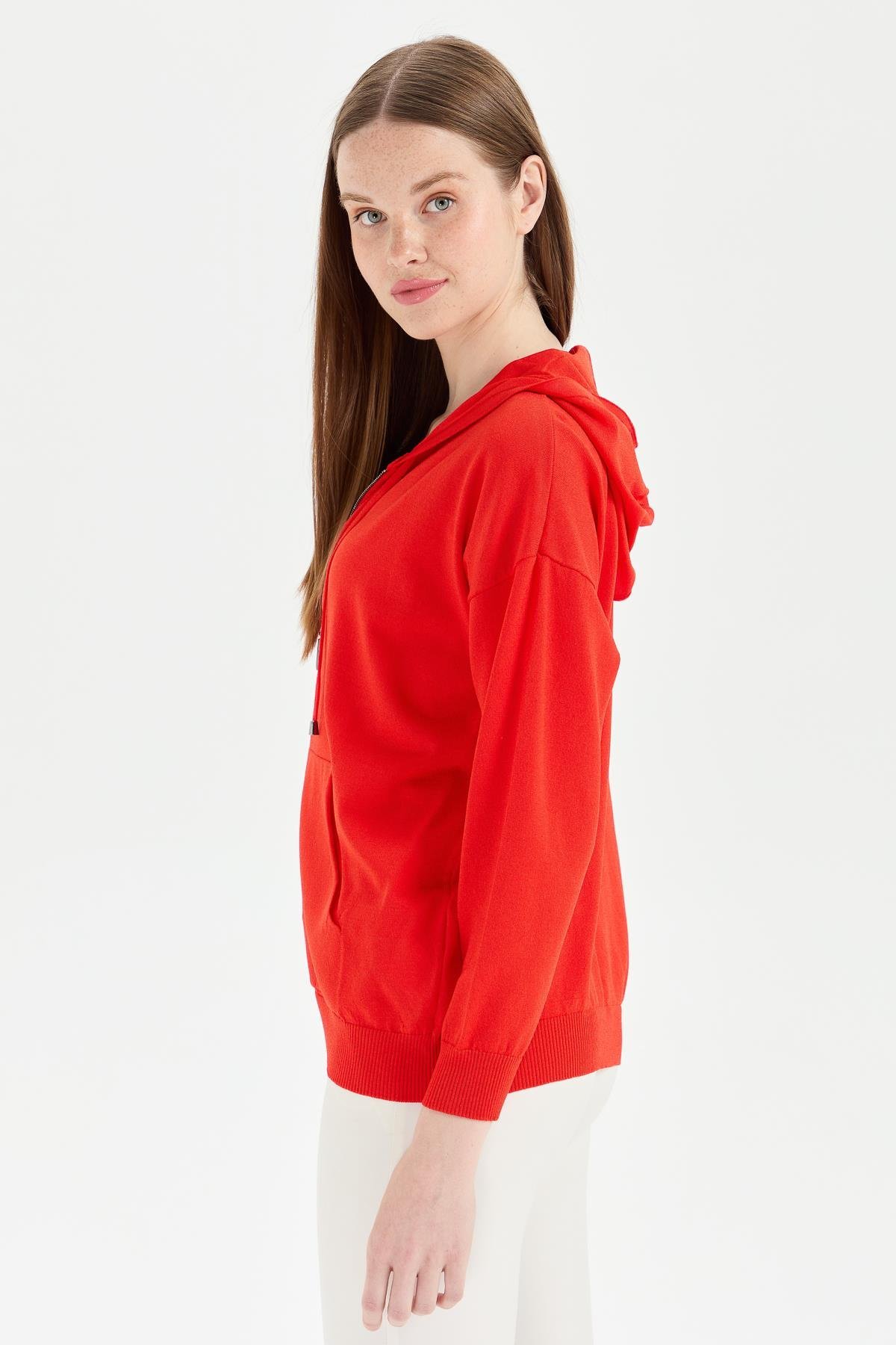 22351Женский удлиненный трикотажный летний кардиган с капюшоном коралл