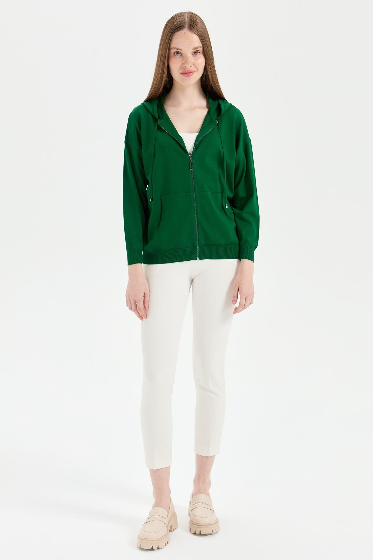 22351Женский удлиненный трикотажный летний кардиган с капюшоном зеленый