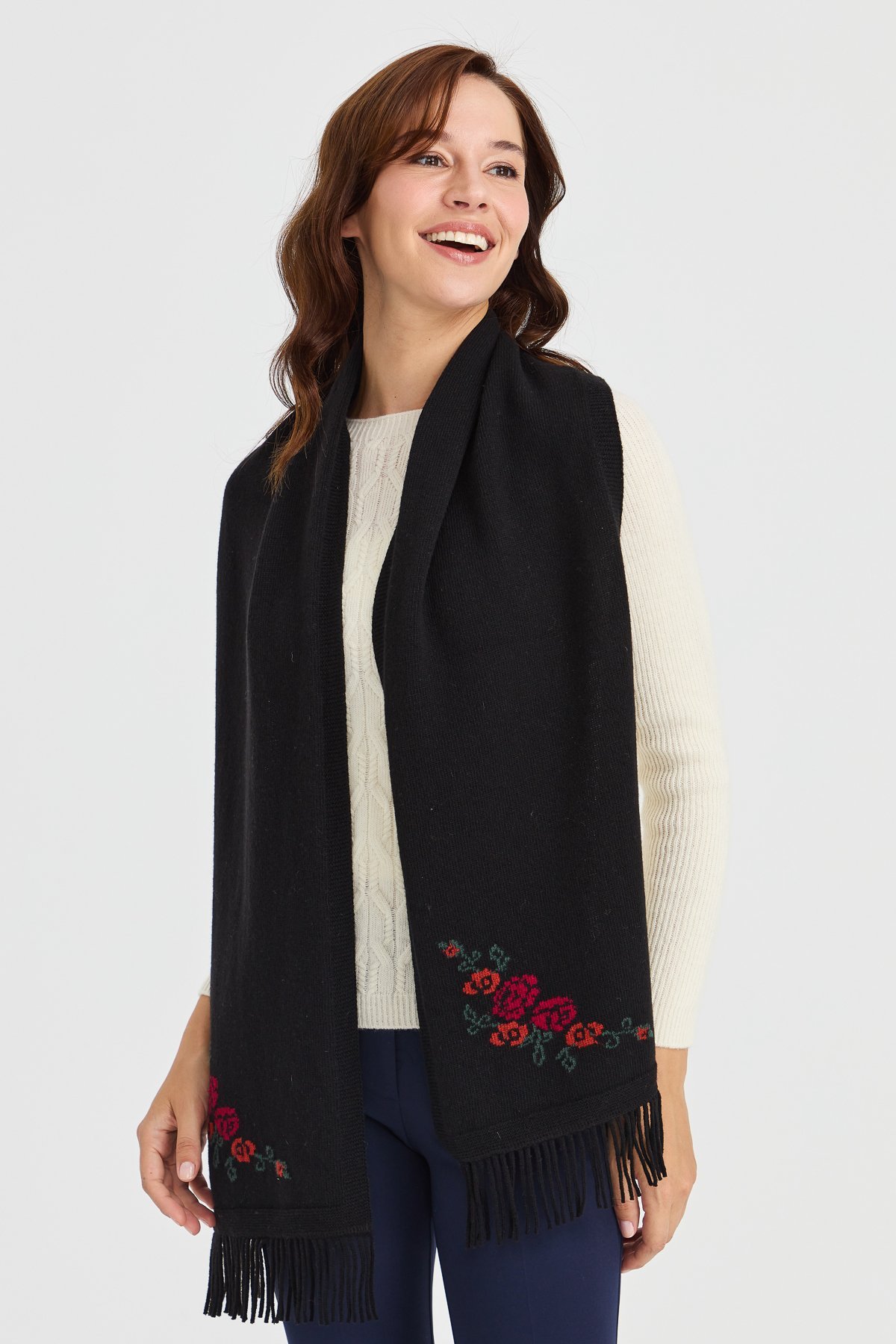 23223Kadın Triko Kenarı Çiçekli Yün Kaşkol Siyah