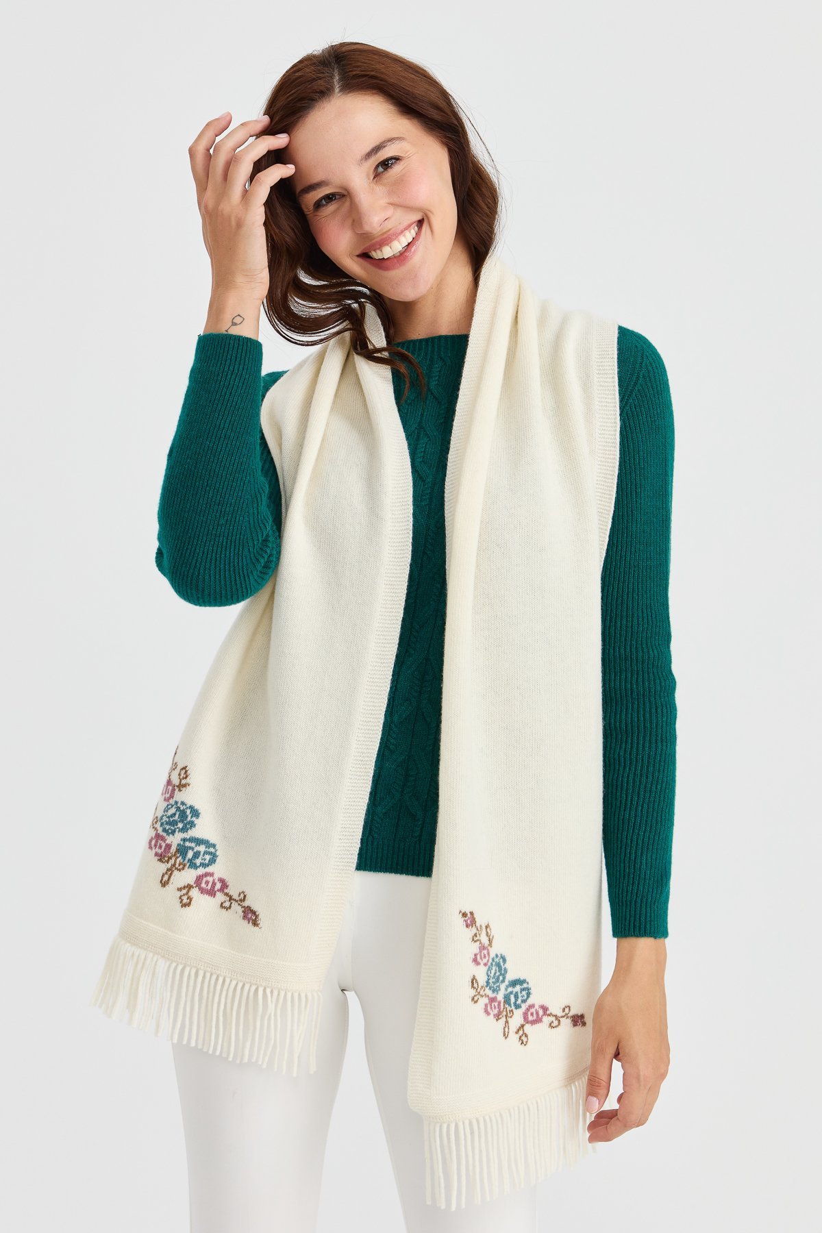 23223Kadın Triko Kenarı Çiçekli Yün Kaşkol Kemik