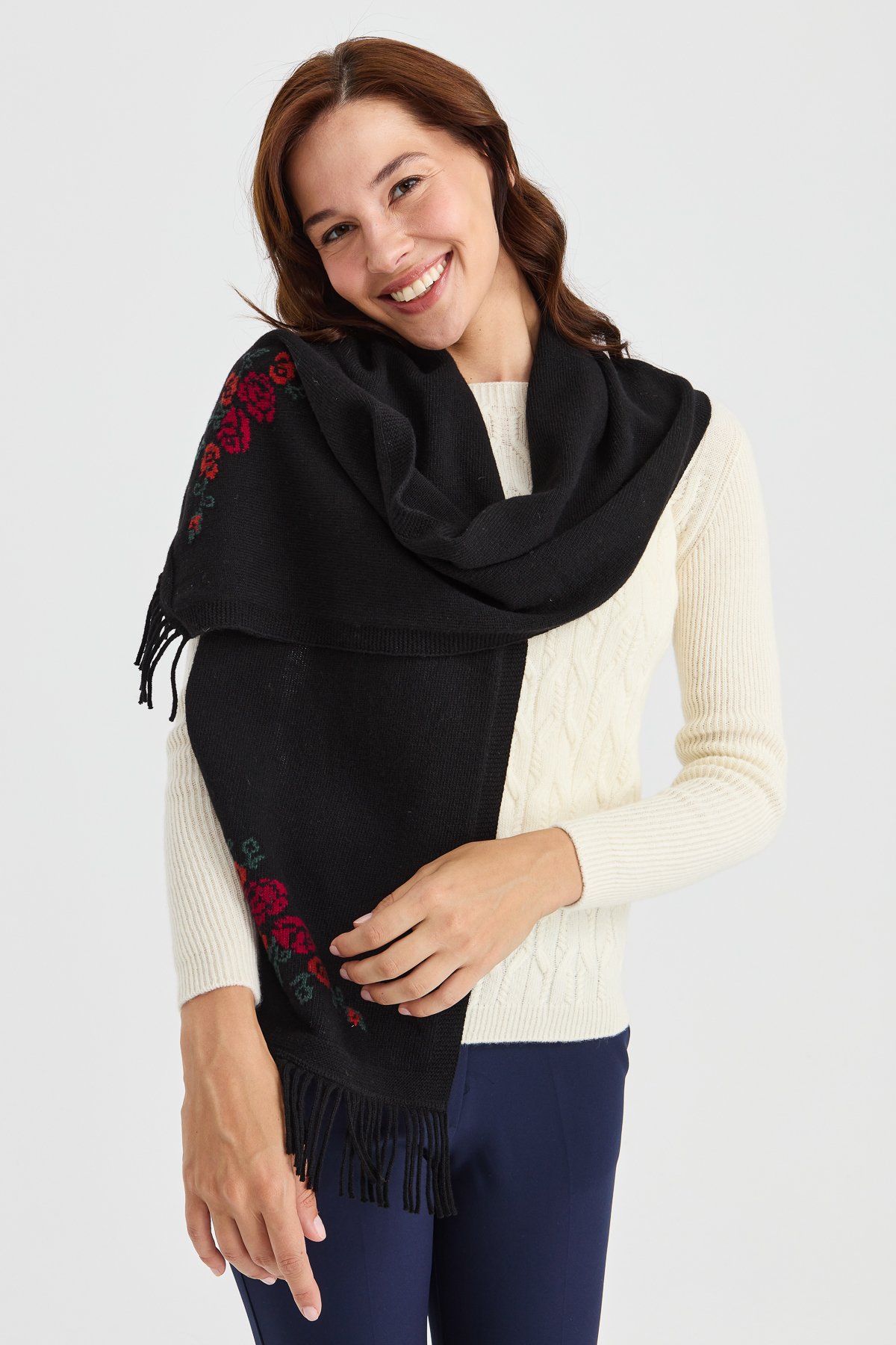 23223Kadın Triko Kenarı Çiçekli Yün Kaşkol Siyah