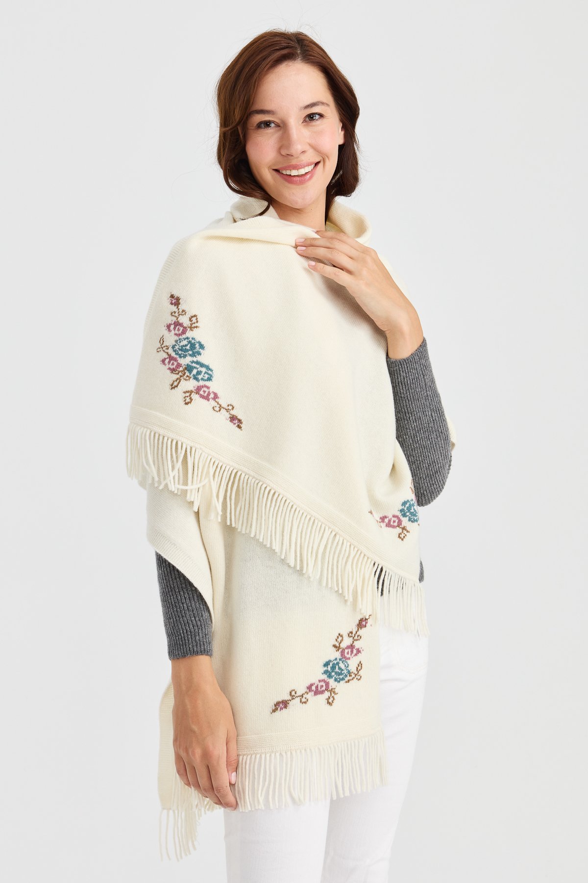 23224Kadın Triko Kenarı Çiçekli Yün Şal Kemik
