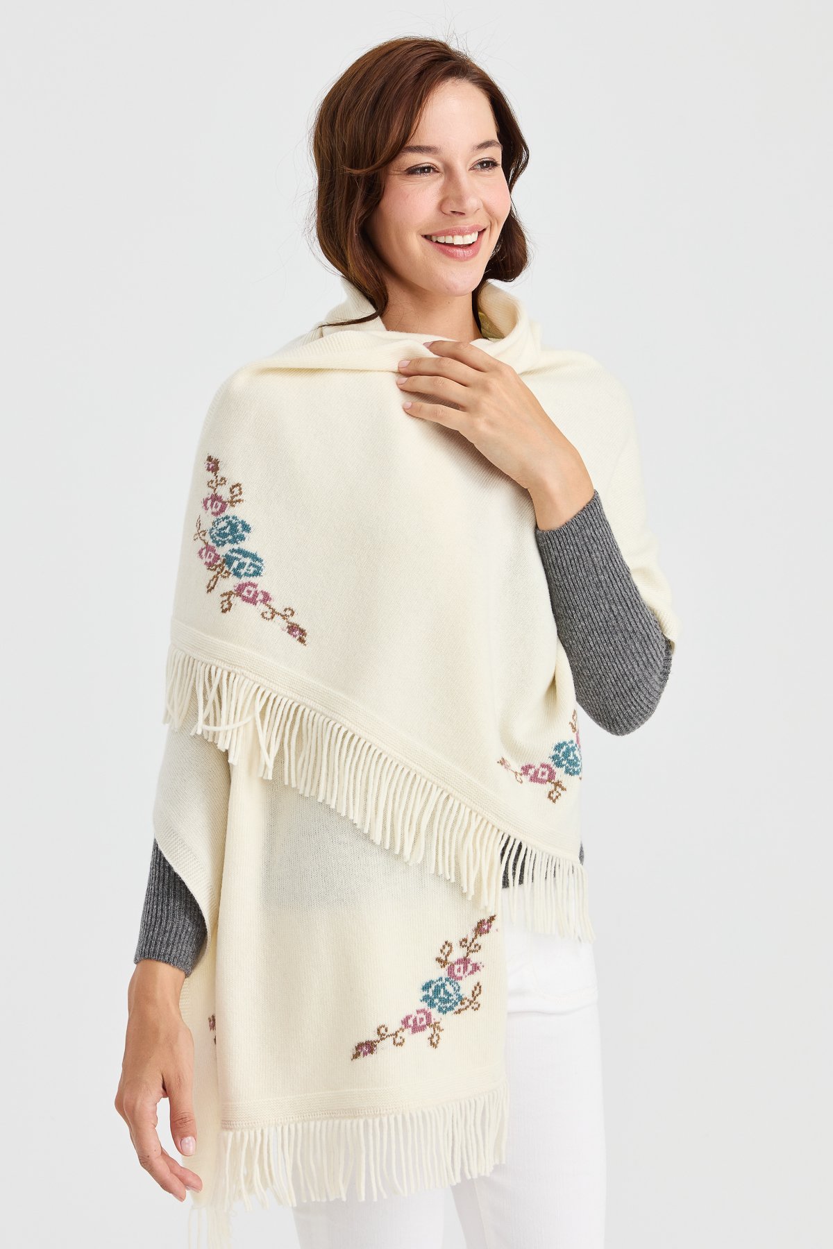 23224Kadın Triko Kenarı Çiçekli Yün Şal Kemik