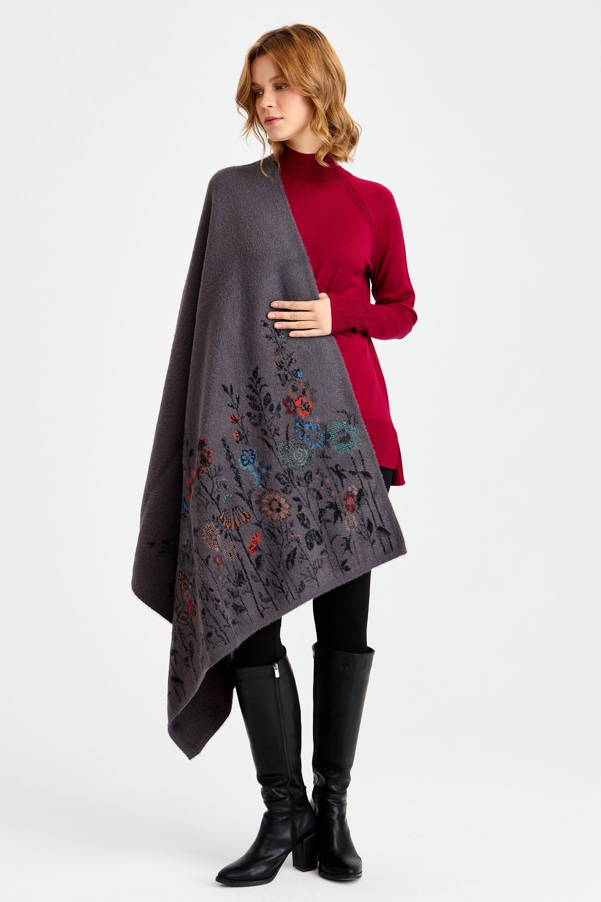 23999Женская шерстяная трикотажная шаль с узором полевых цветов по краям