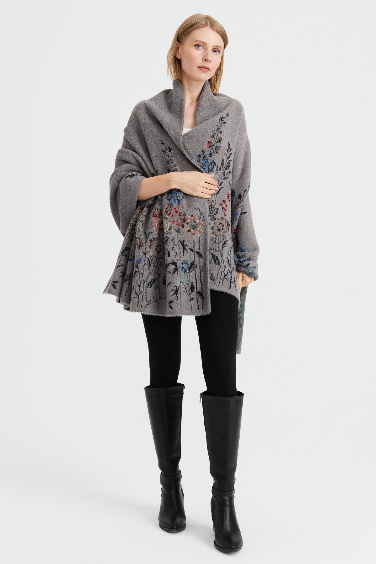 23999Kadın Triko Kenarları Kır Çiçeği Desenli Yün Şal 02