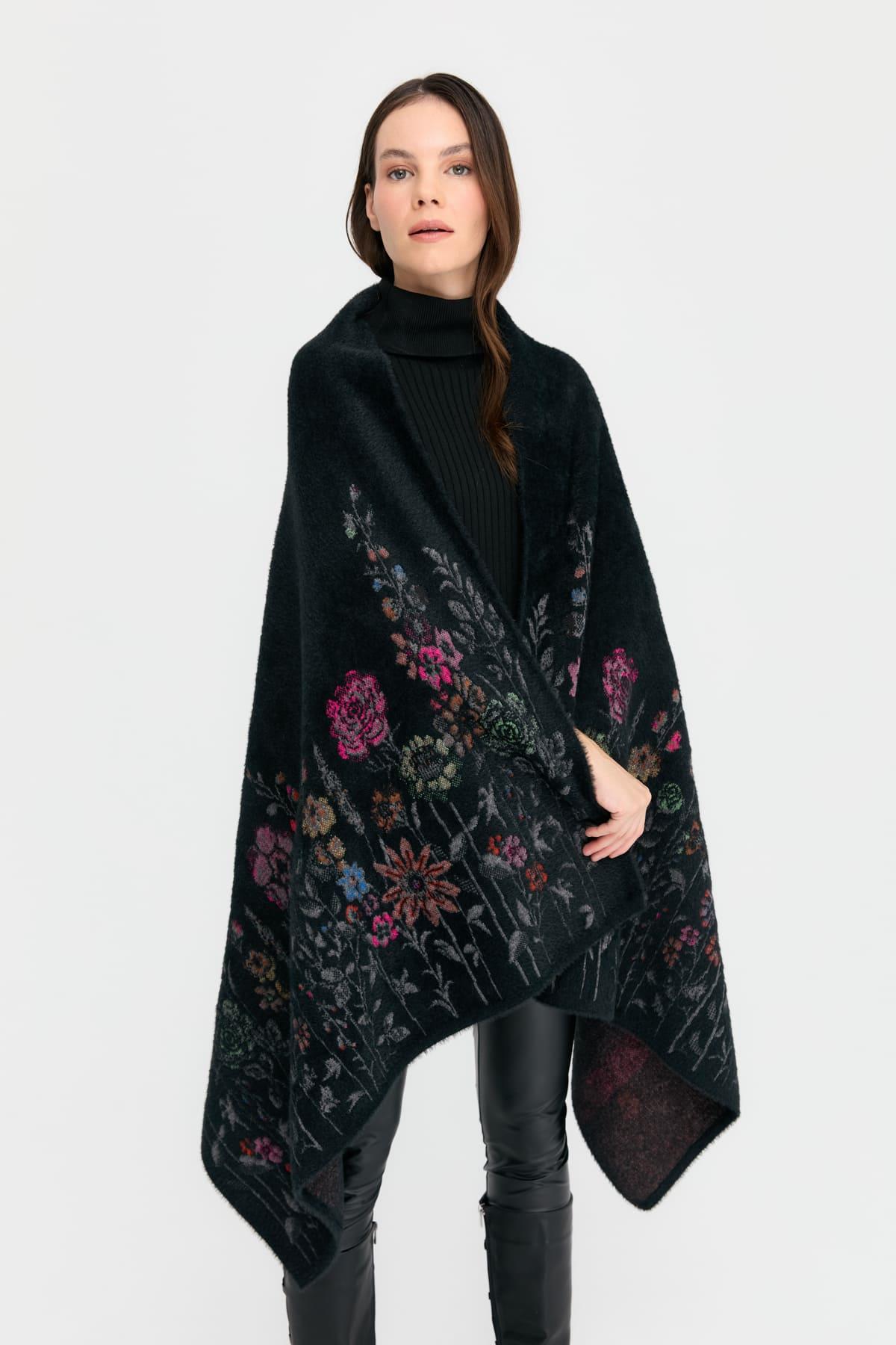 23999Kadın Triko Kenarları Kır Çiçeği Desenli Yün Şal 06