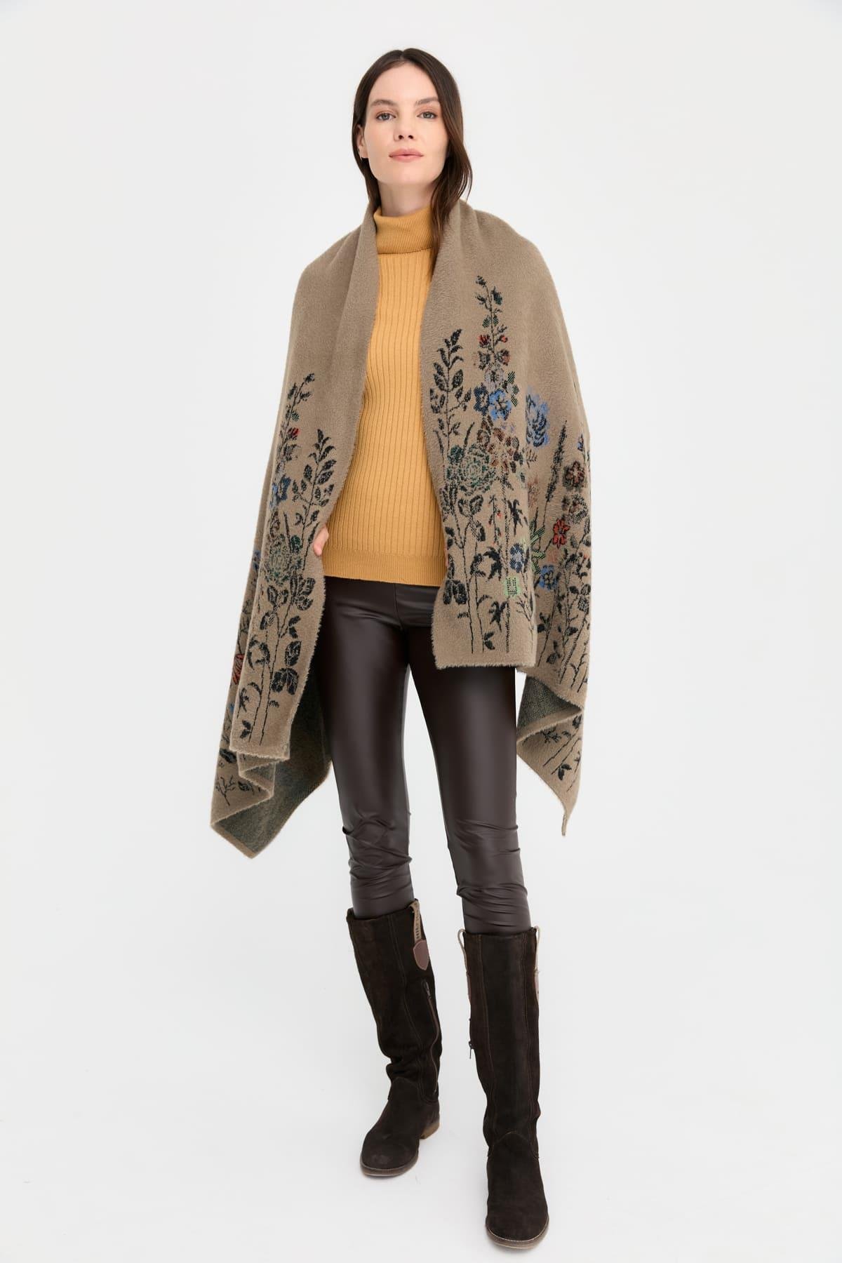 23999Kadın Triko Kenarları Kır Çiçeği Desenli Yün Şal 10